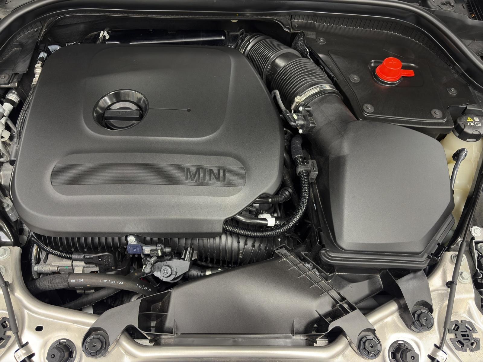 MINI John Cooper Works-image-23