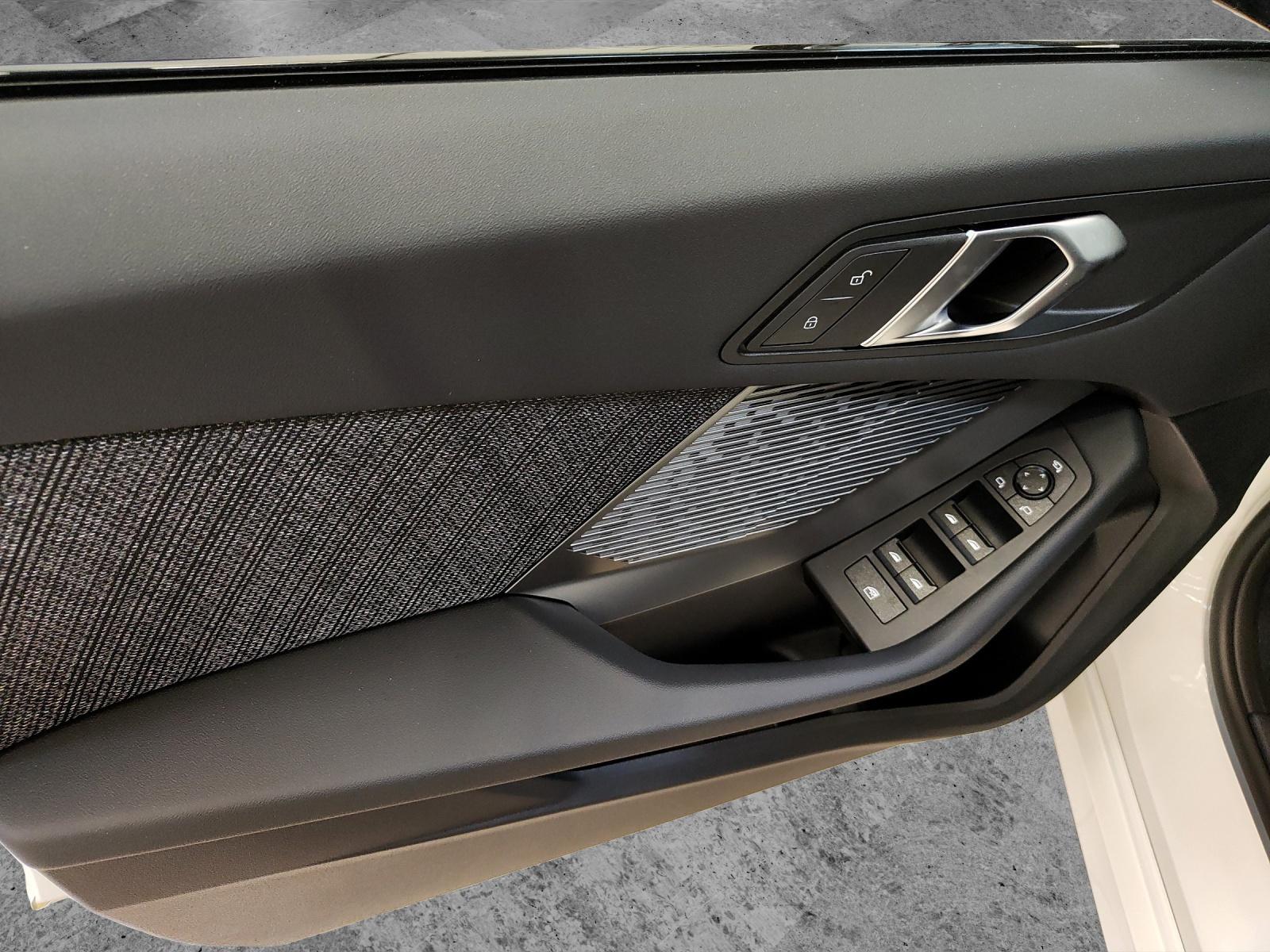 BMW 116-image-14