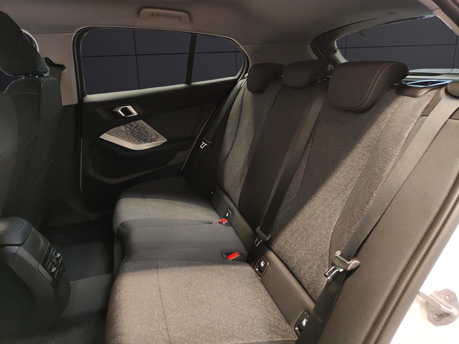 BMW 116-image-16