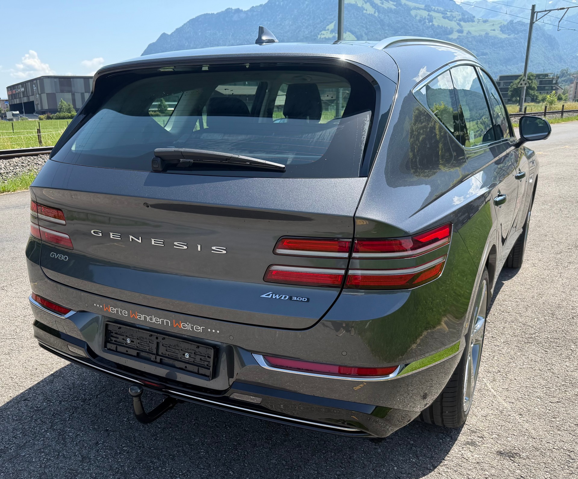 GENESIS 3.0 CRDI-image-4