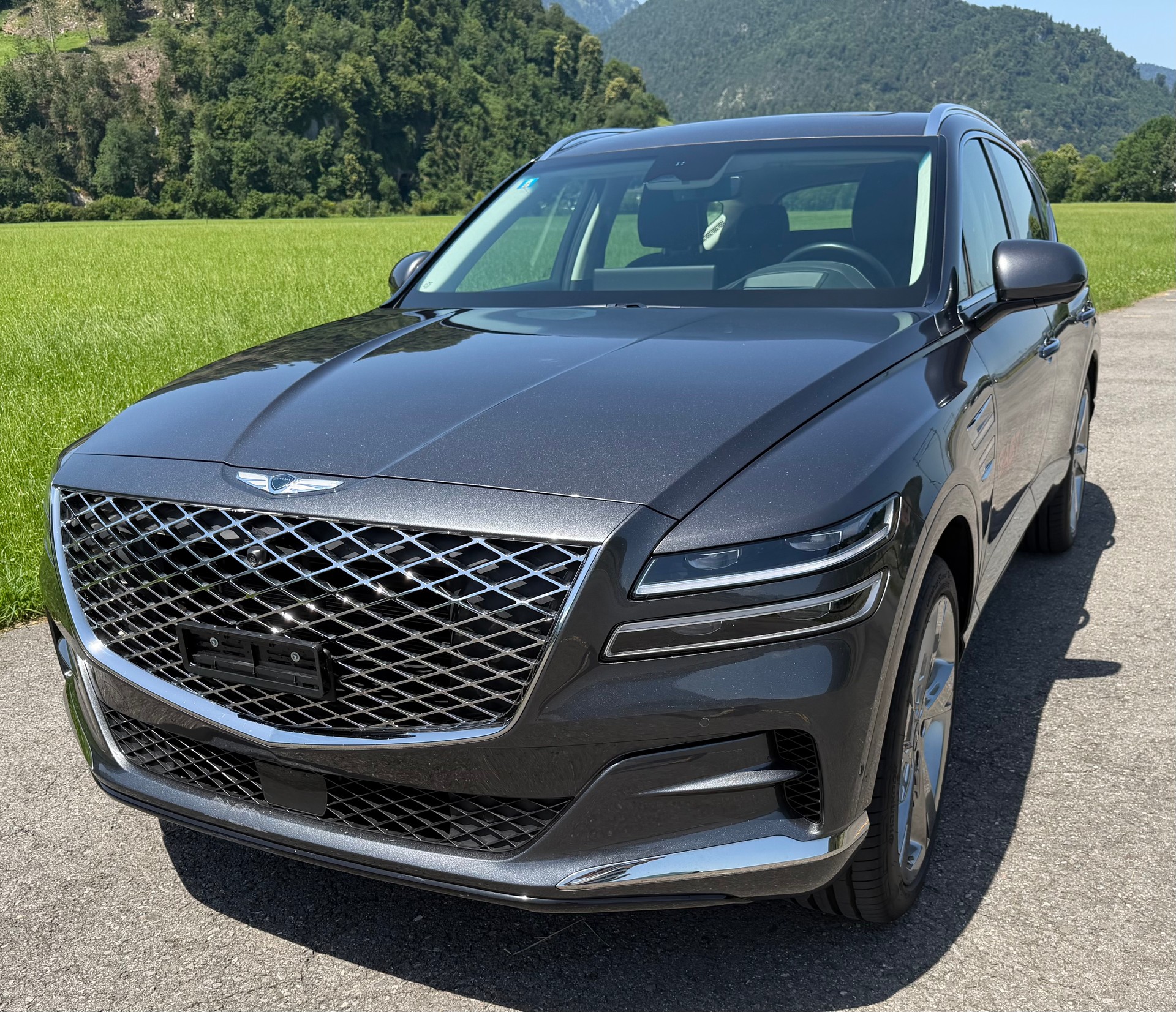 GENESIS 3.0 CRDI-image-1