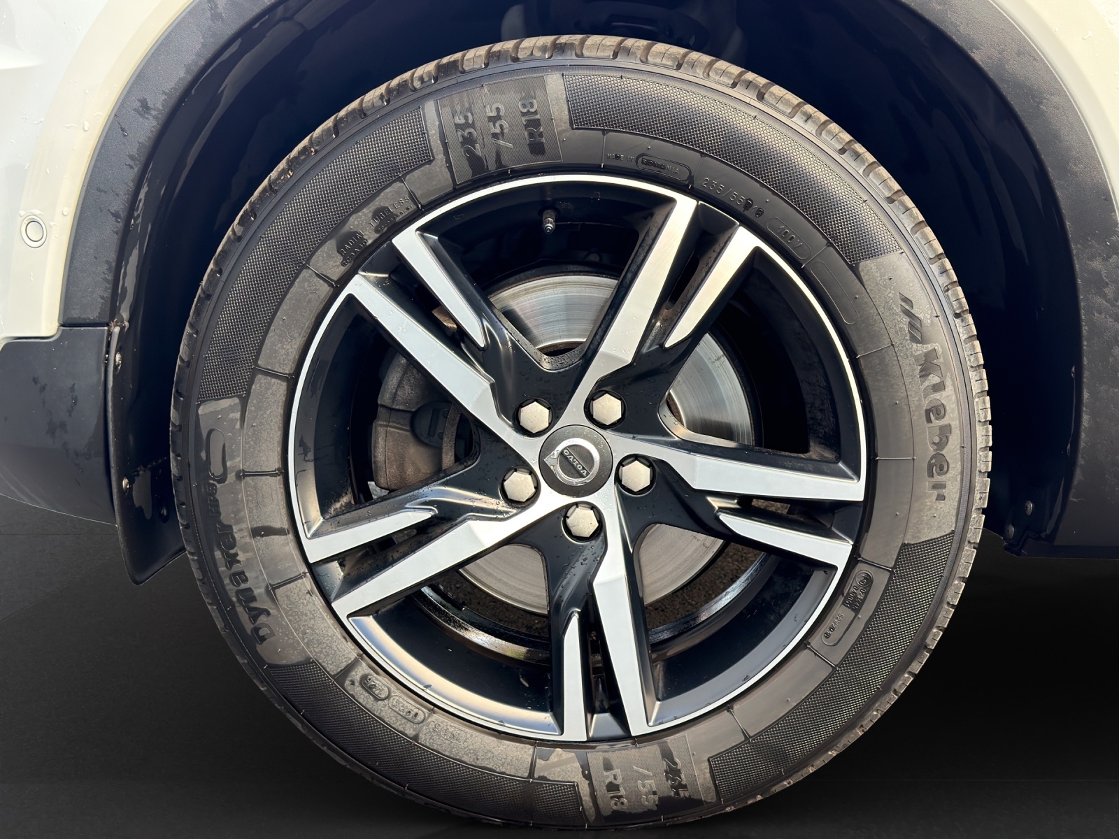 Image VOLVO XC40 XC40 D4 AWD Momentum Geartronic