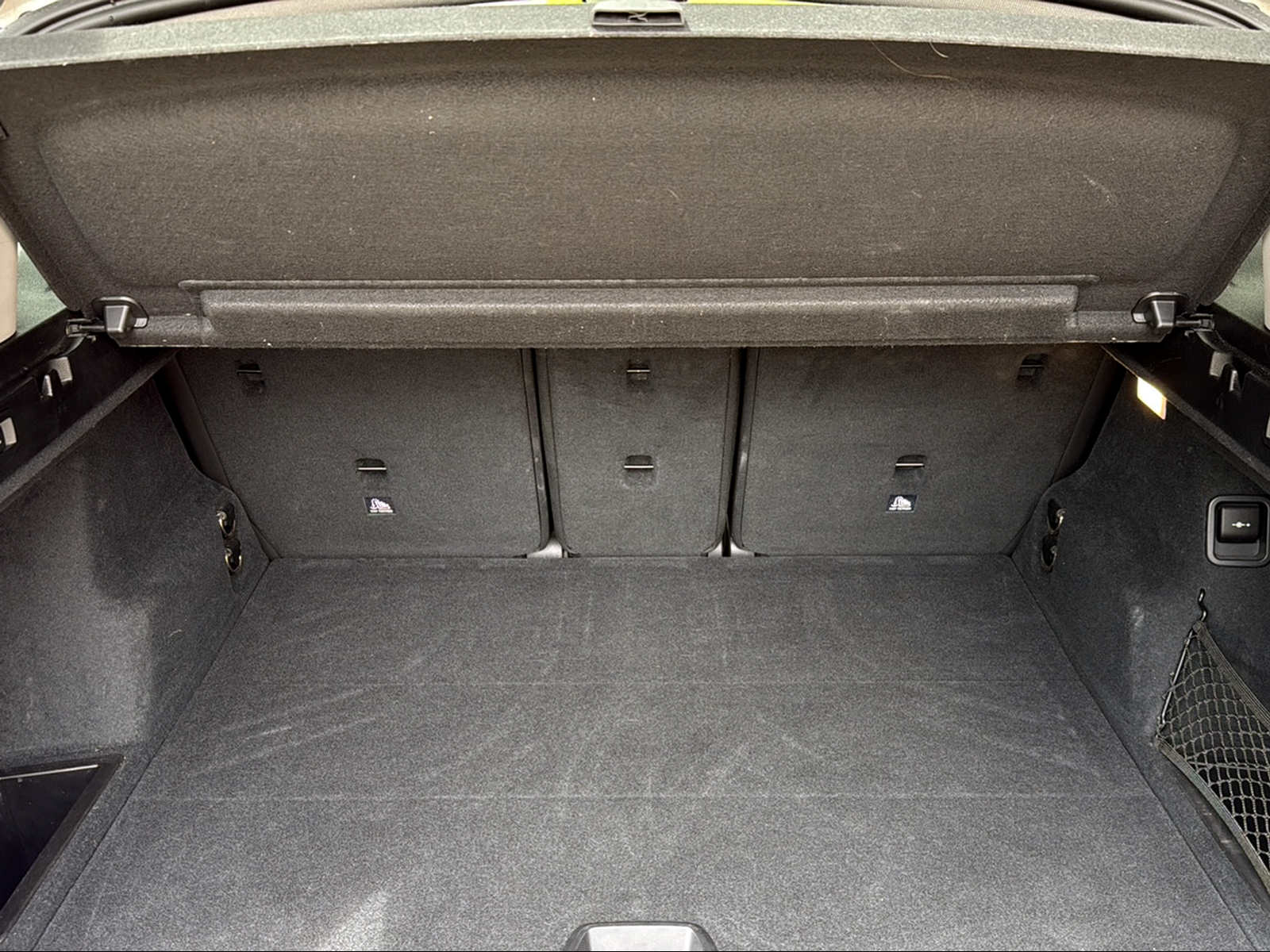 BMW X1 xDrive 20i xLine Steptronic-image-12
