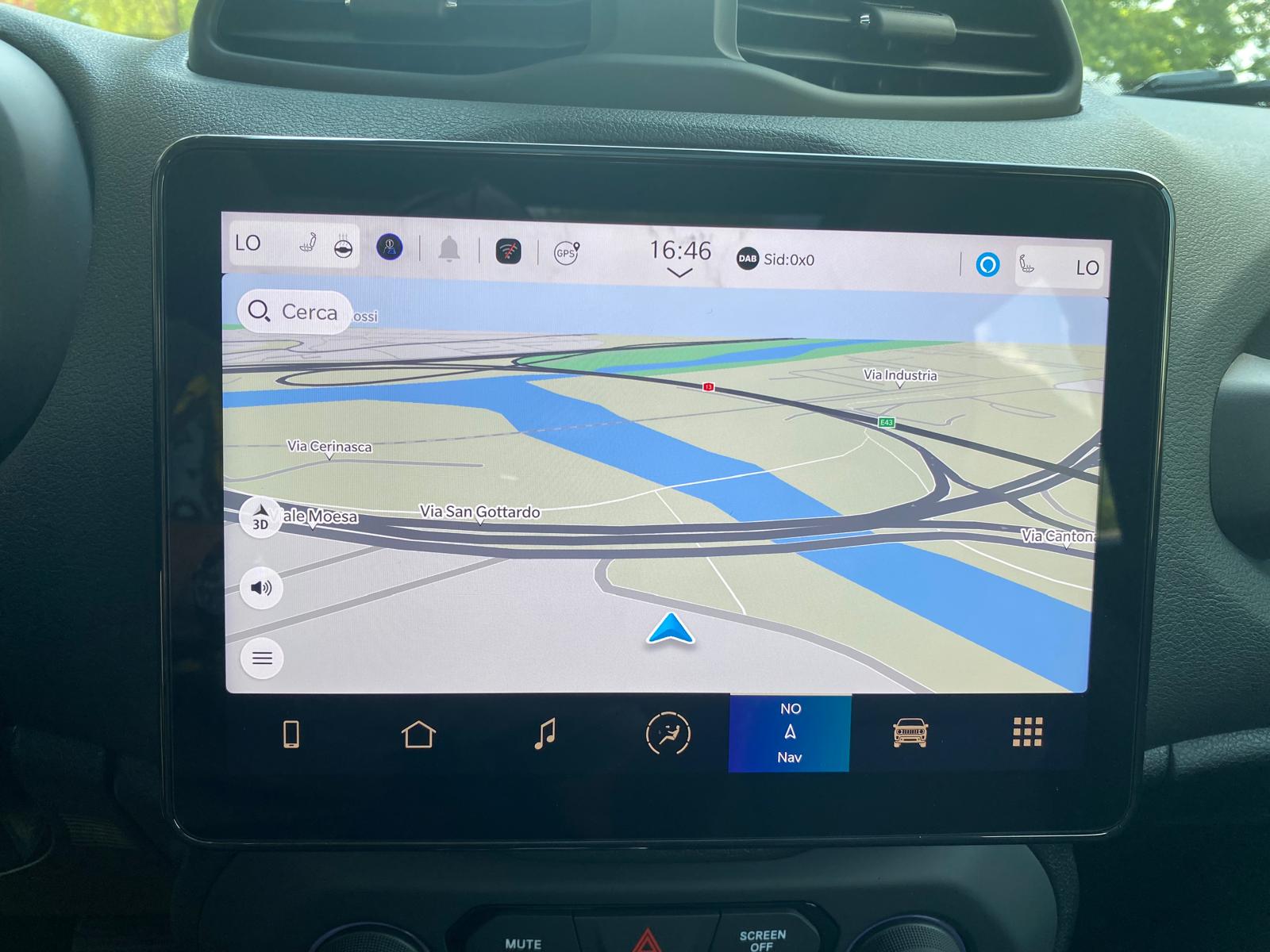 JEEP Renegade 1.3 T PHEV Summit Sky AWD-image-14