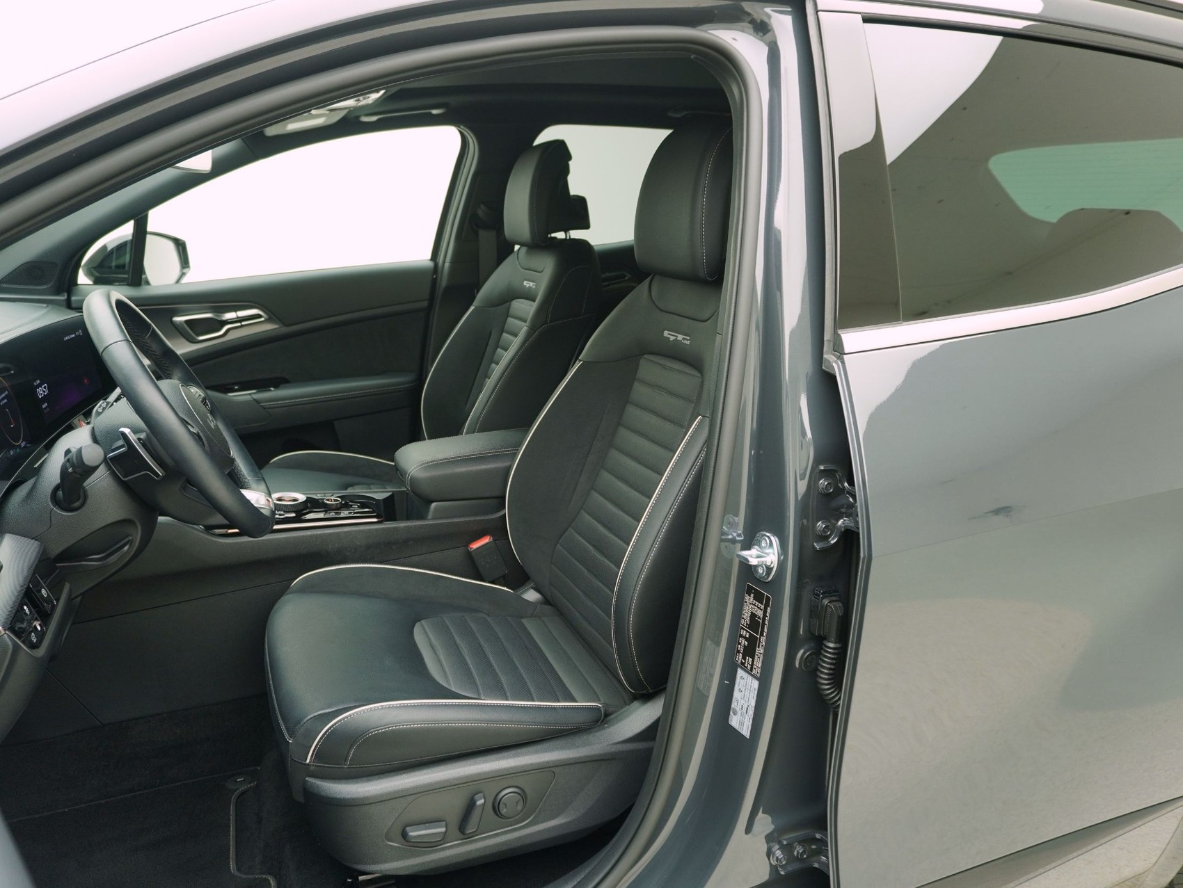 KIA Sportage 1.6 T-GDi PHEV GT-Line 4x4-image-9