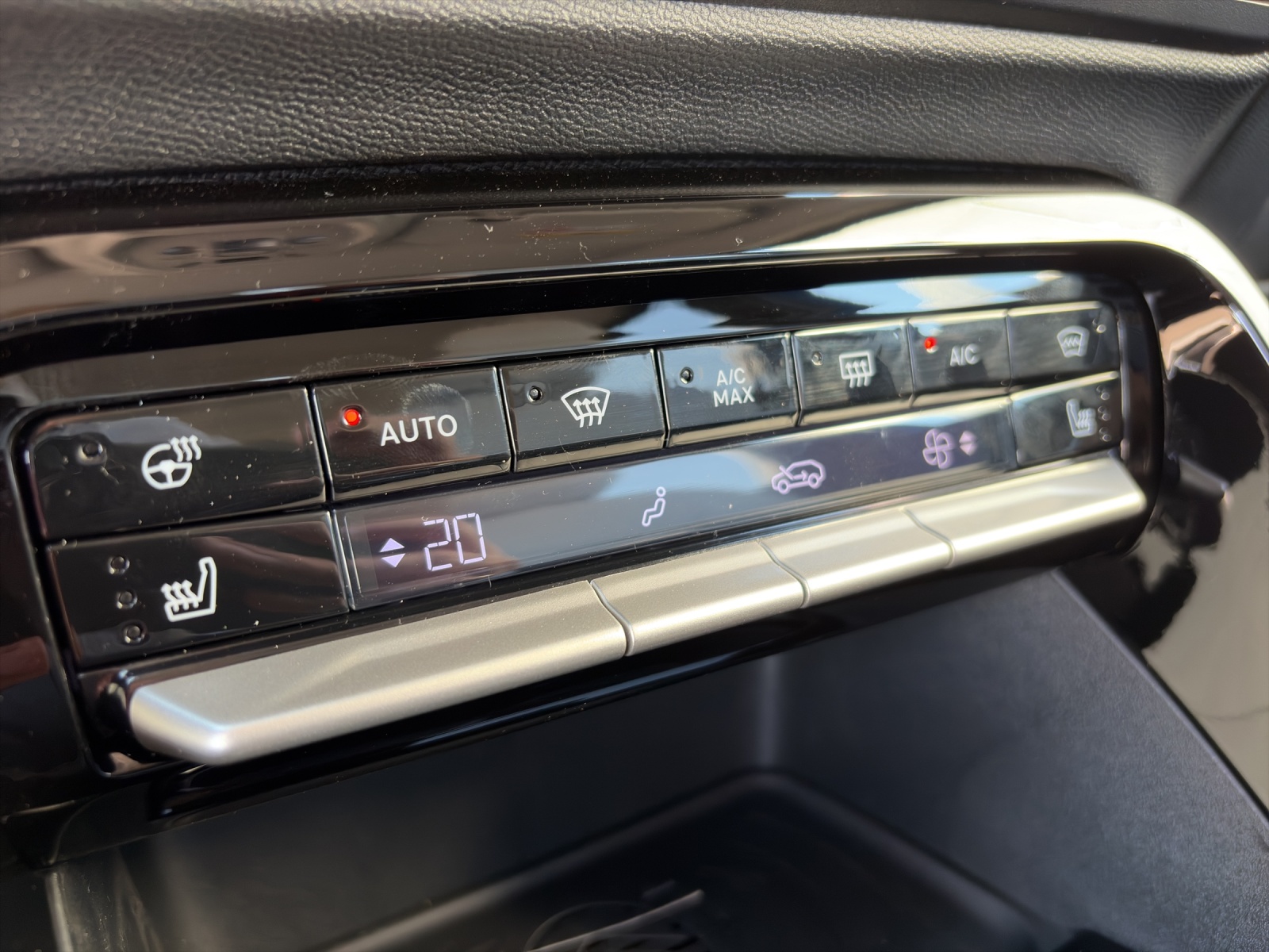 CITROEN C3 1.2 Hybrid Max-image-15