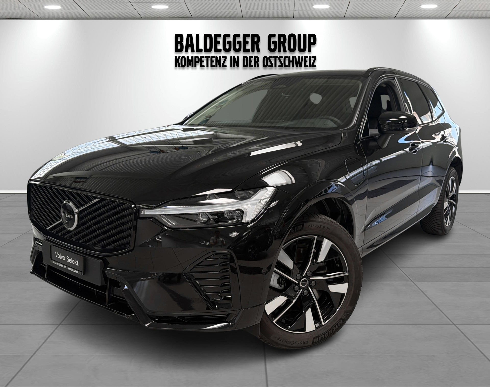 VOLVO XC60 2.0 T6 TE Plus Dark eAWD-image-0