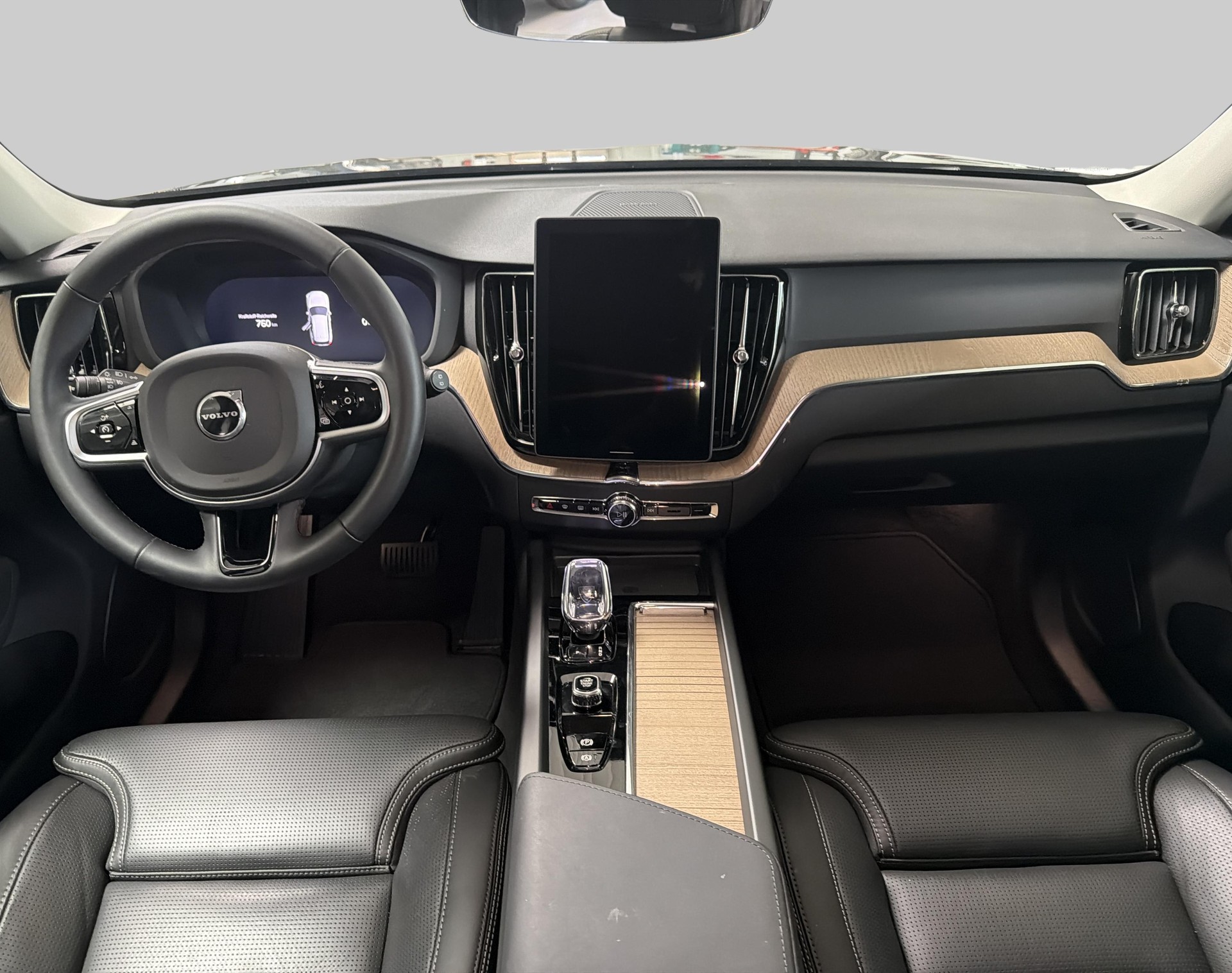 VOLVO XC60 2.0 T6 TE Plus Dark eAWD-image-5