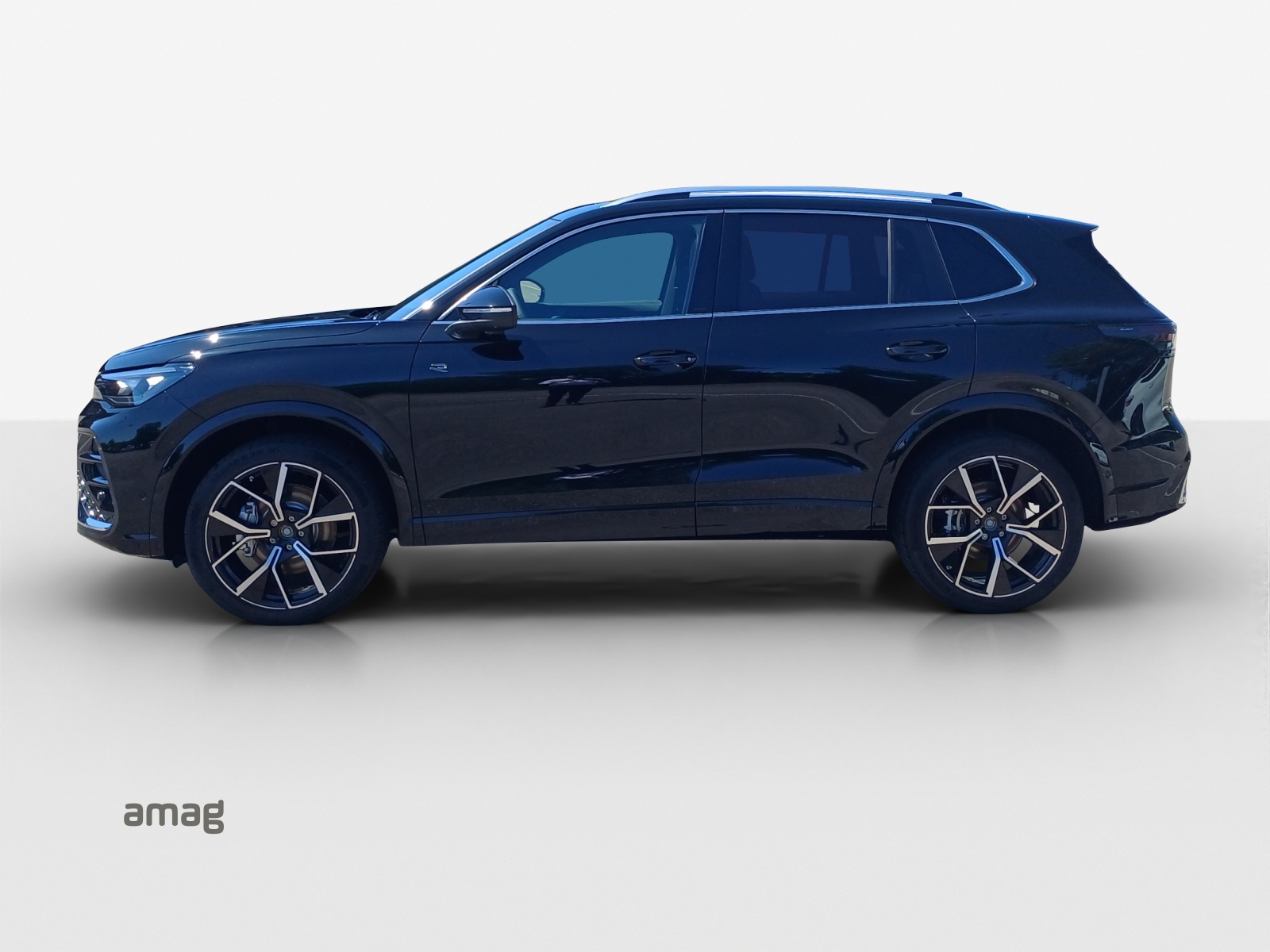 VW Tiguan R-Line Plus 2.0TSI 265PS 4M-image-1
