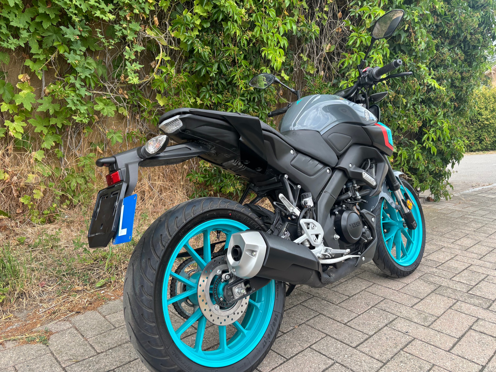 YAMAHA MT-125 ABS-image-10