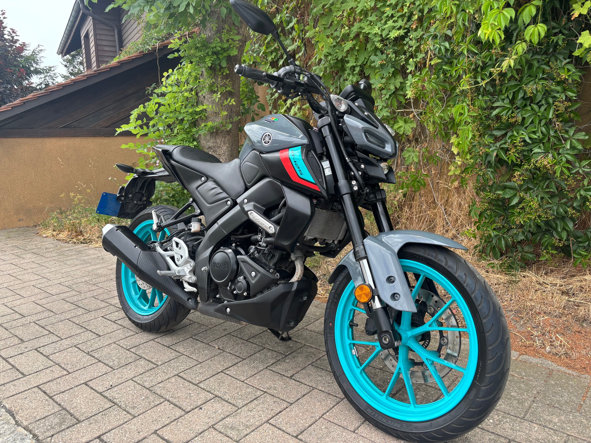 YAMAHA MT-125 ABS-image-2