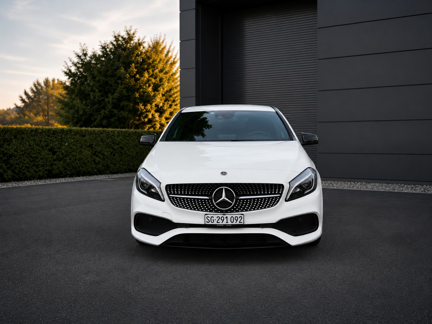 MERCEDES-BENZ A 220 d AMG Line 4m-image-2
