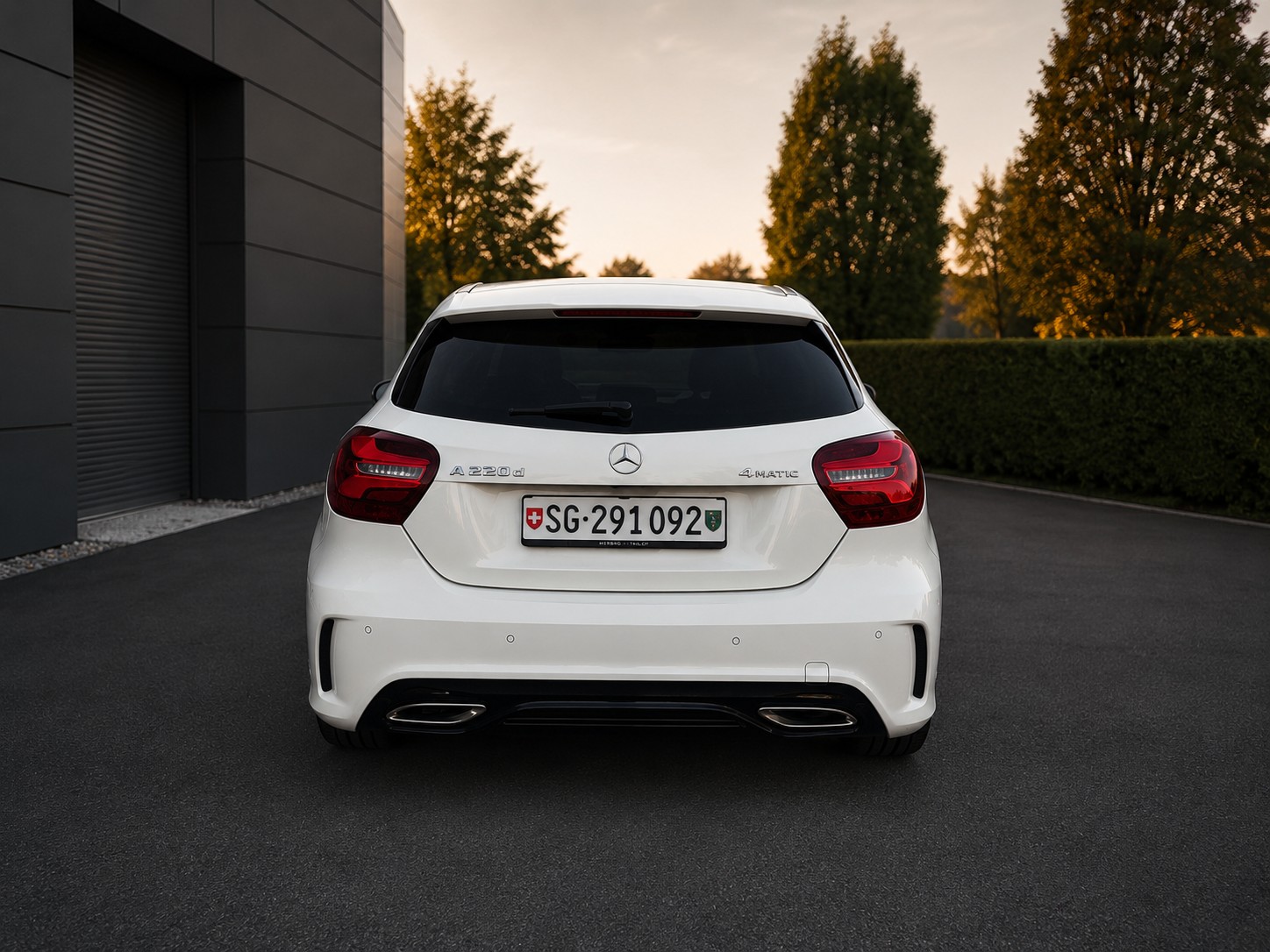 MERCEDES-BENZ A 220 d AMG Line 4m-image-4