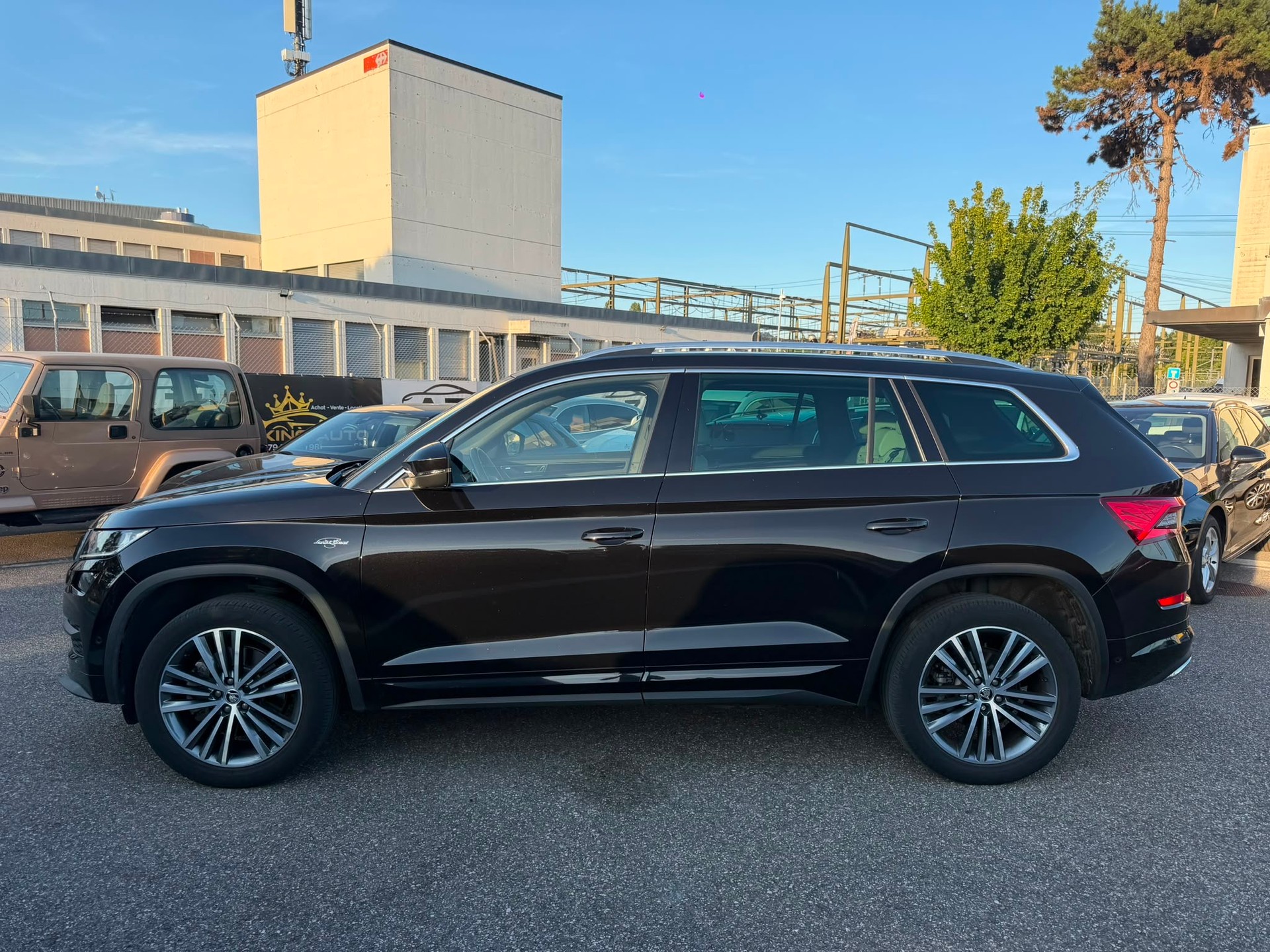 SKODA Kodiaq 2.0 TSI 4x4 L&K garantie 2 ans FULL OPTIONS 🇨🇭-image-2