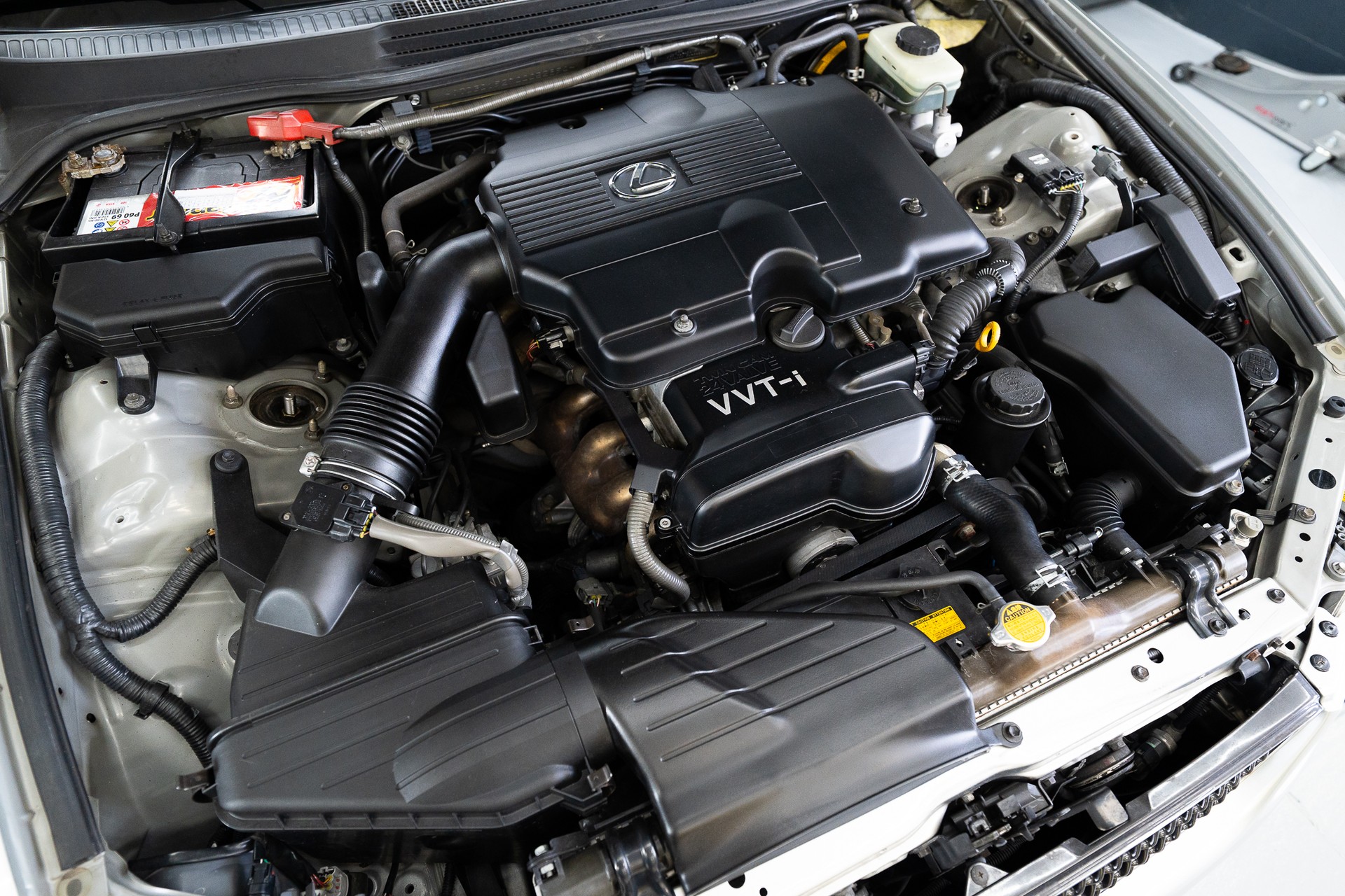LEXUS IS 300-image-13