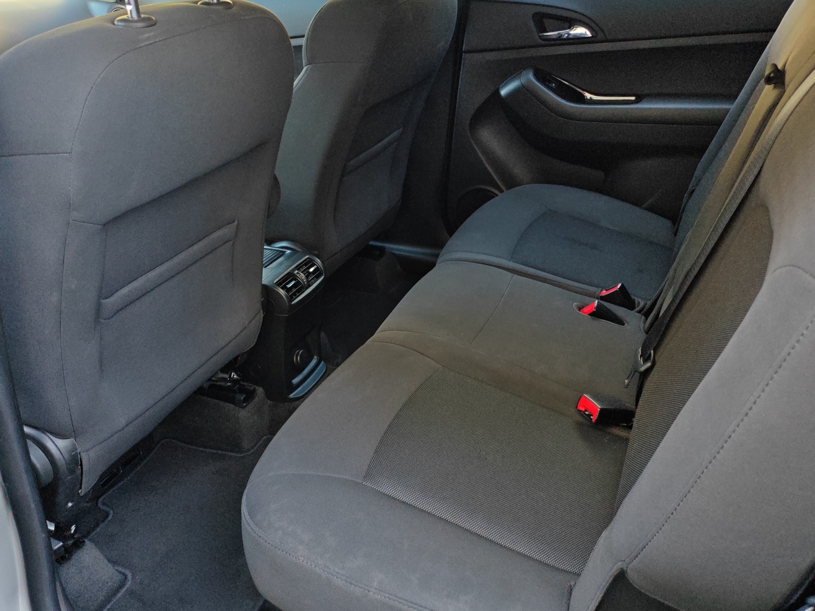 CHEVROLET Orlando 2.0 VCDi LS [Expertise du jour + Garantie 12 mois + Service & Immat. Offerts]-image-10