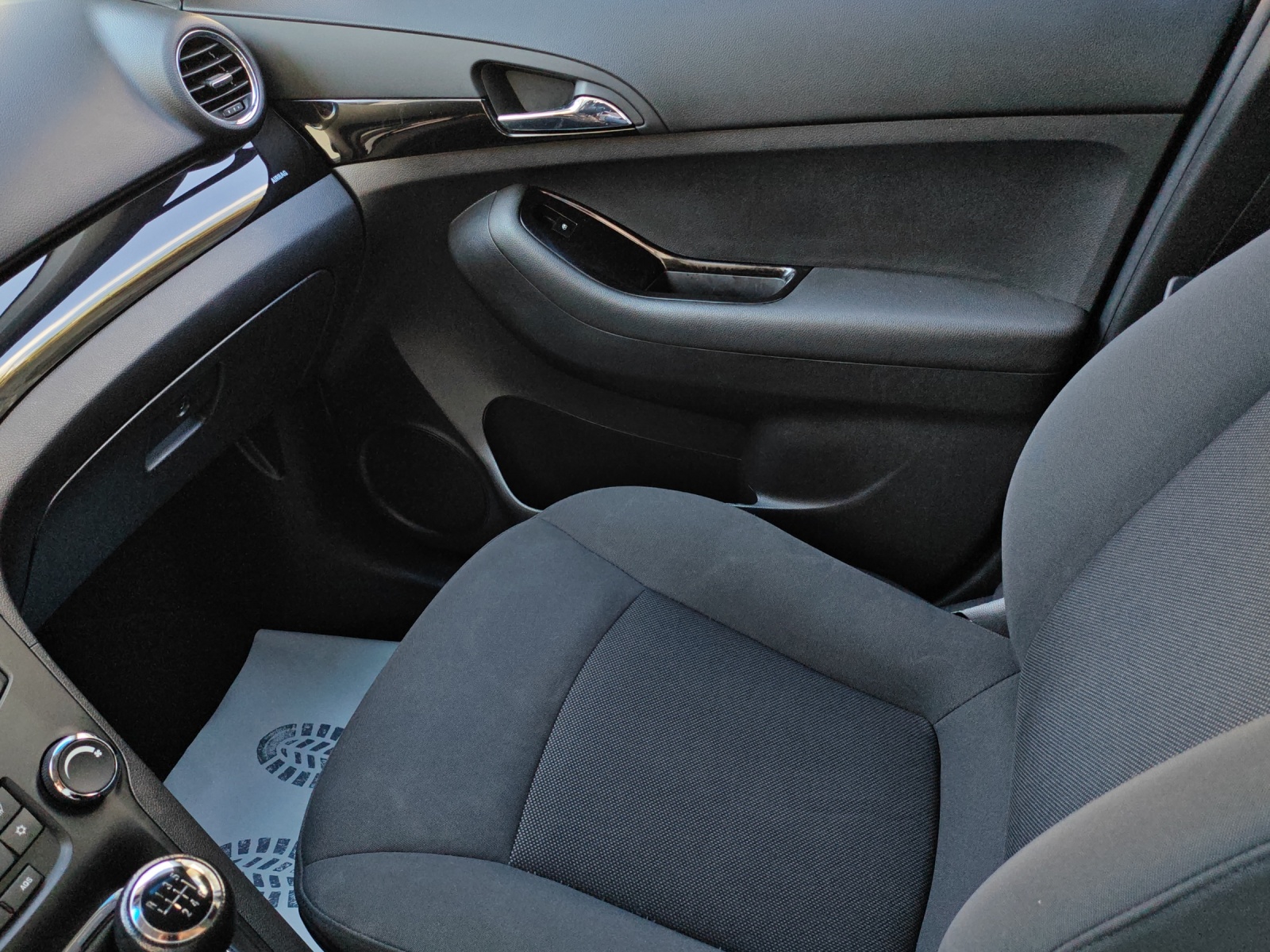 CHEVROLET Orlando 2.0 VCDi LS [Expertise du jour + Garantie 12 mois + Service & Immat. Offerts]-image-13