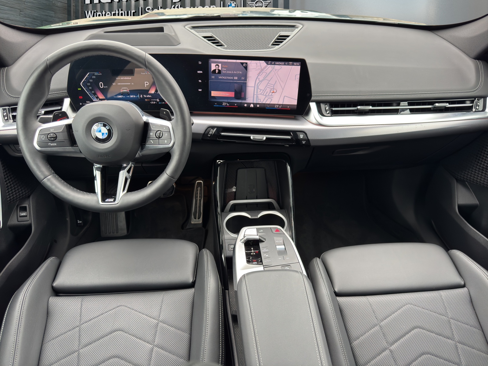 BMW X1 23i xDrive M Sportpaket-image-9