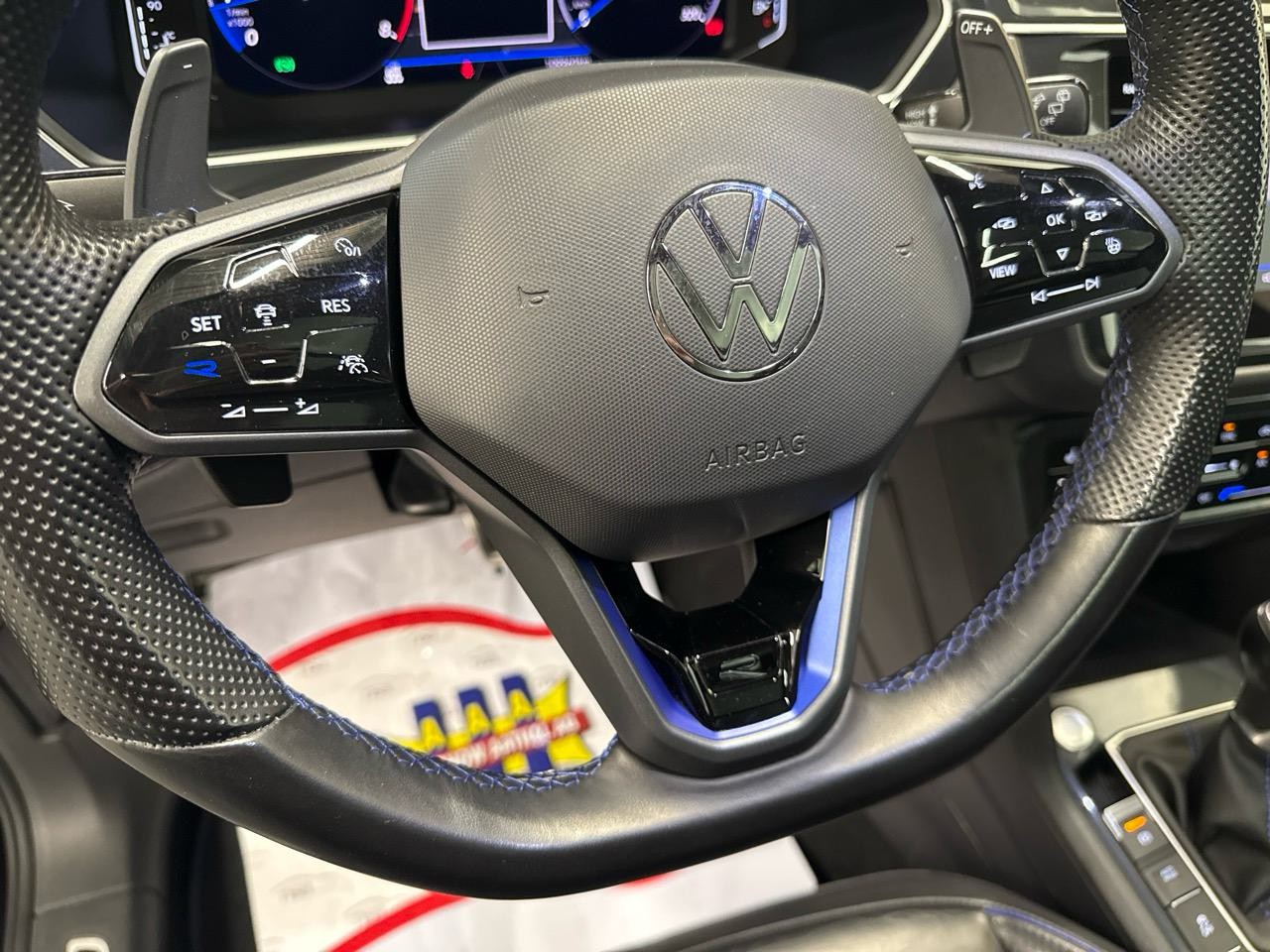 VW Tiguan 2.0TSI R 4Motion DSG-image-7