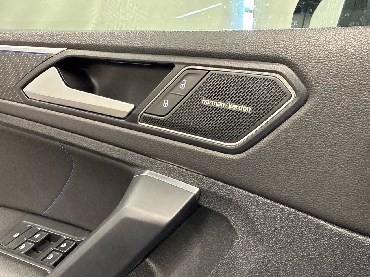 VW Tiguan 2.0TSI R 4Motion DSG-image-6