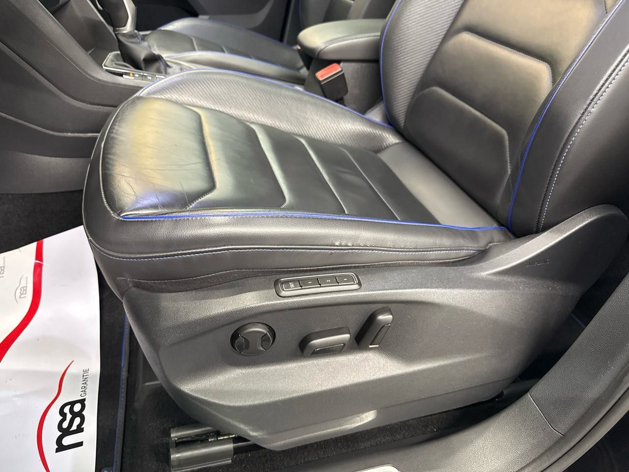 VW Tiguan 2.0TSI R 4Motion DSG-image-4