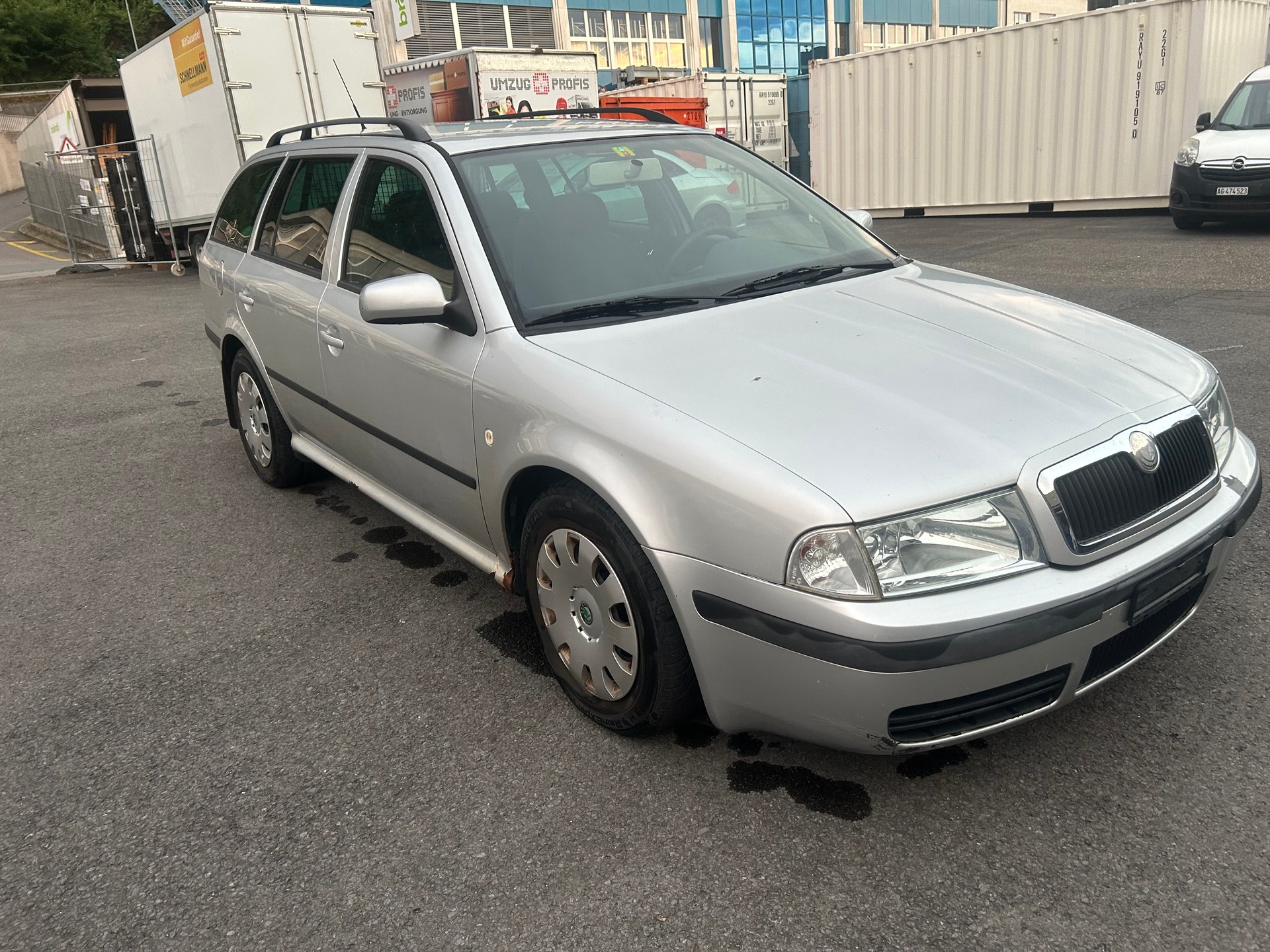 SKODA Octavia 1.9 TDI Tour-image-2