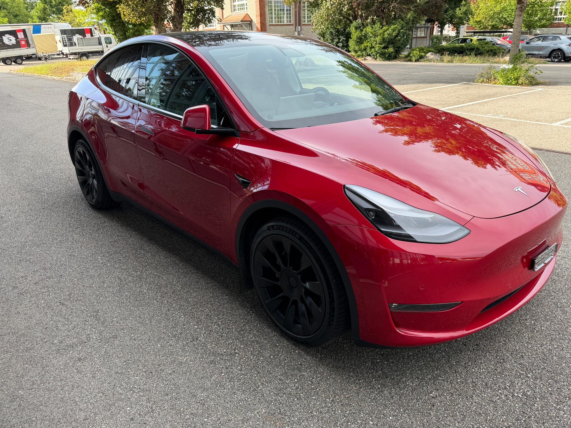 TESLA Long Range AWD-image-6
