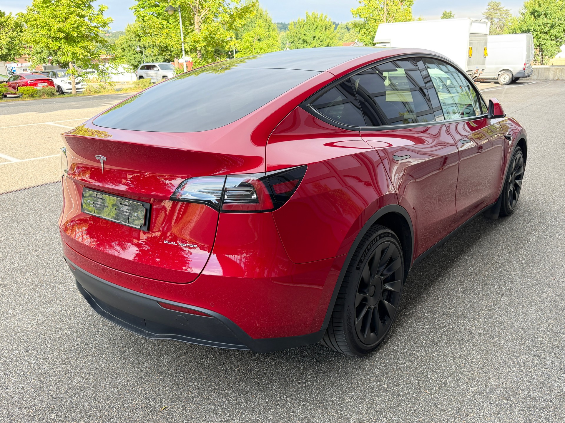 TESLA Long Range AWD-image-5