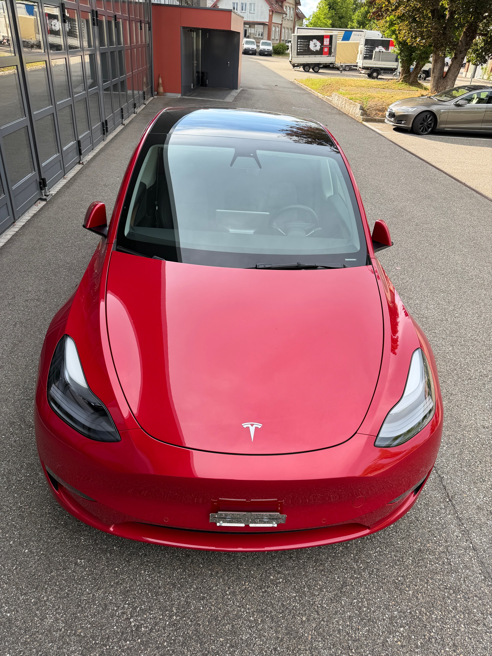 TESLA Long Range AWD-image-7