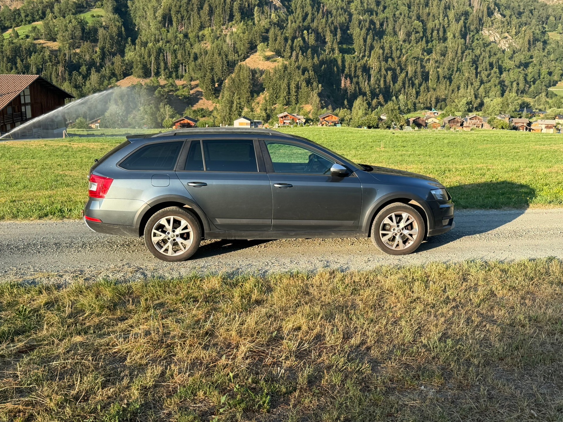 SKODA 1.8 TSI 180 4x4 DSG-image-0