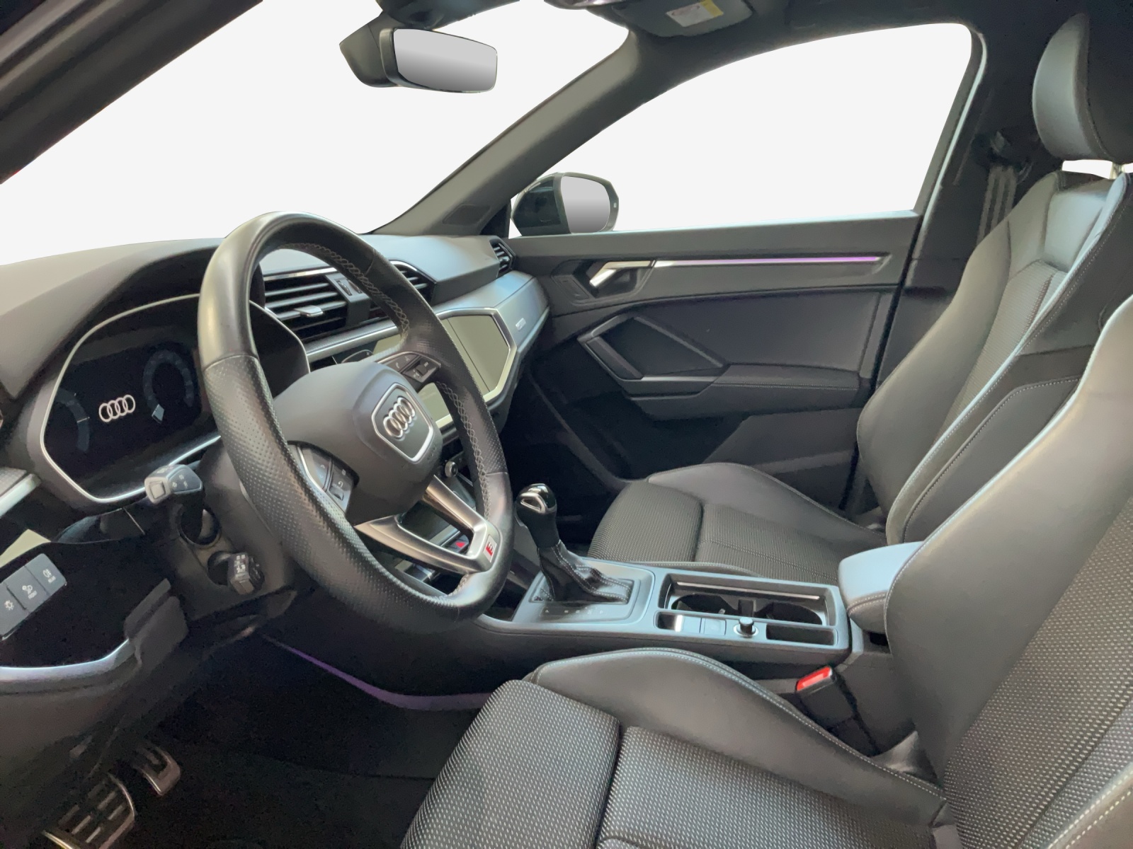 AUDI Q3 Sportback 45 TFSI e S line Attraction S-tronic-image-7