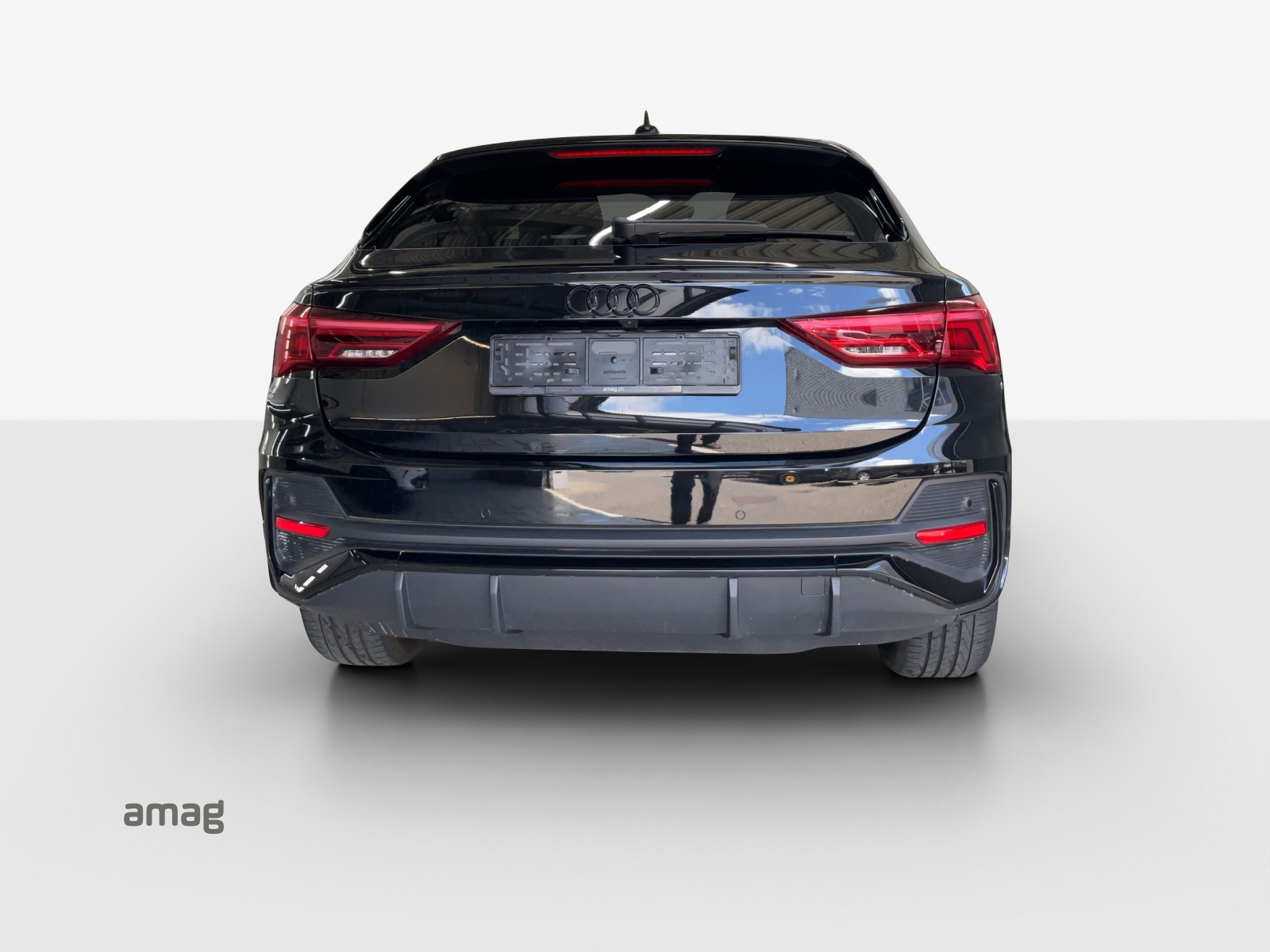 AUDI Q3 Sportback 45 TFSI e S line Attraction S-tronic-image-3