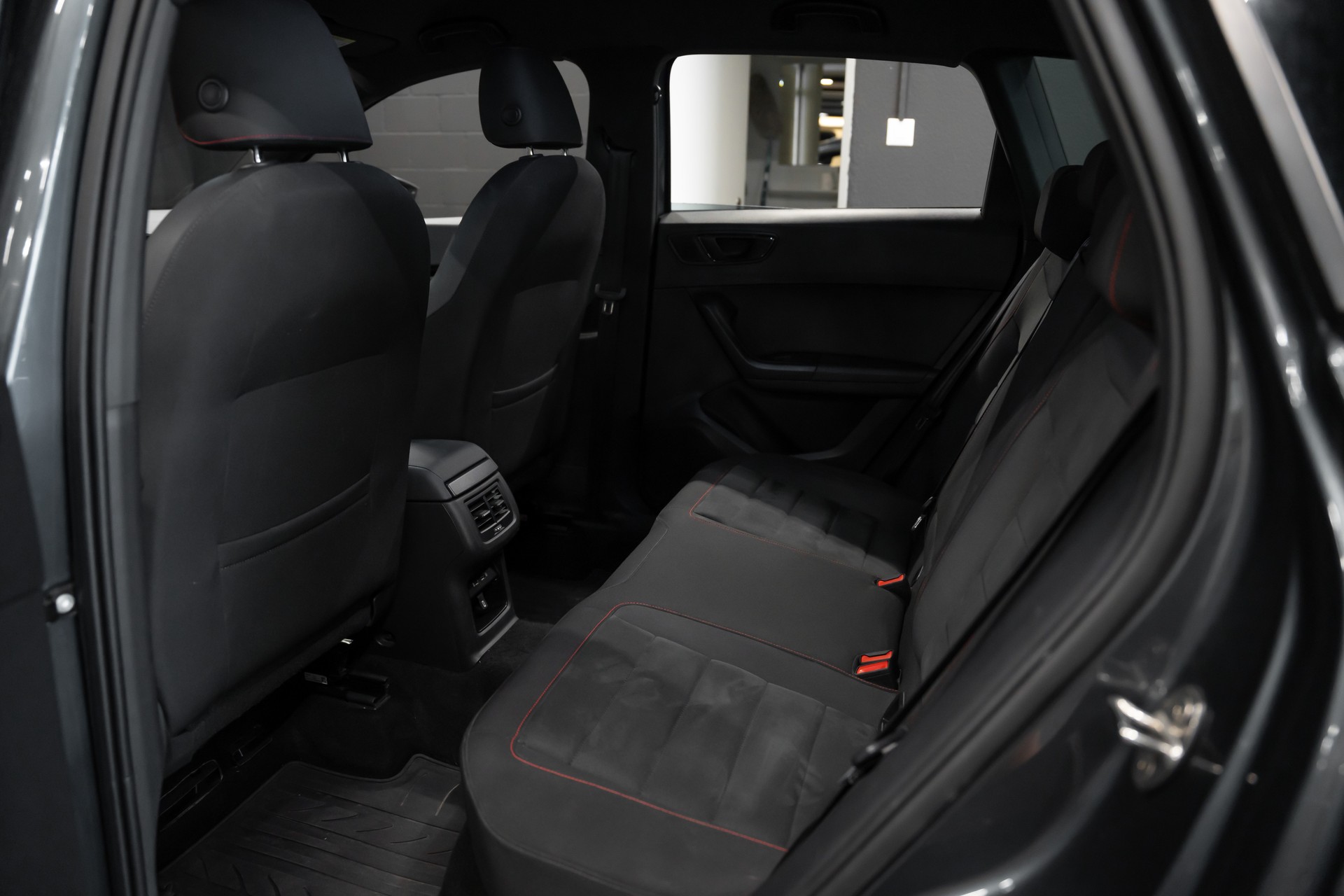 SEAT Ateca 2.0 TDI CR FR 4Drive DSG / CH Fahrzeug / Vollausstattung / 1. Hand / 8 Räder / Top Gepflegt-image-13