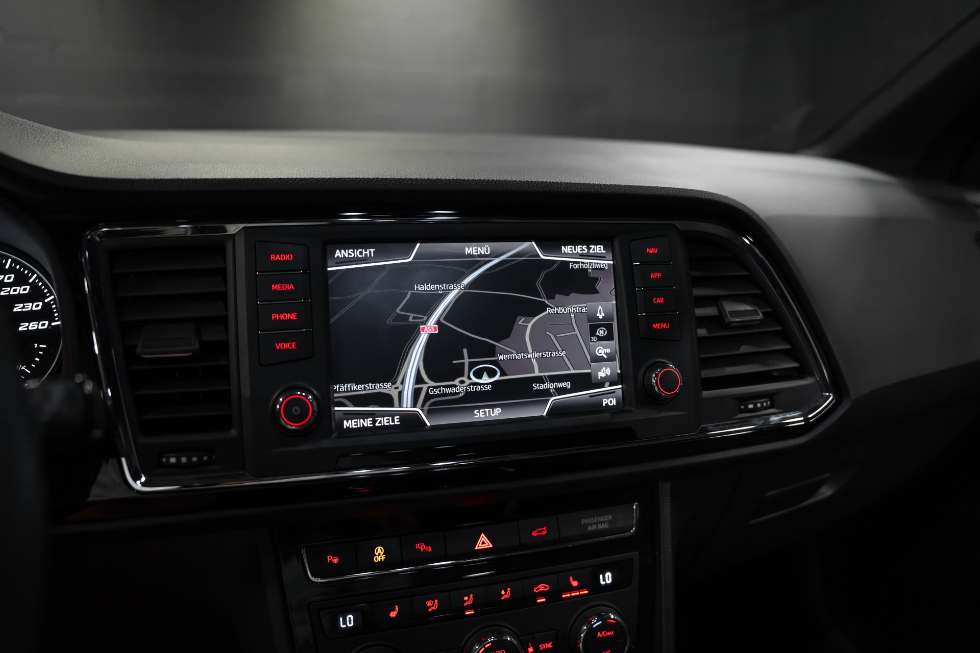 SEAT Ateca 2.0 TDI CR FR 4Drive DSG / CH Fahrzeug / Vollausstattung / 1. Hand / 8 Räder / Top Gepflegt-image-10
