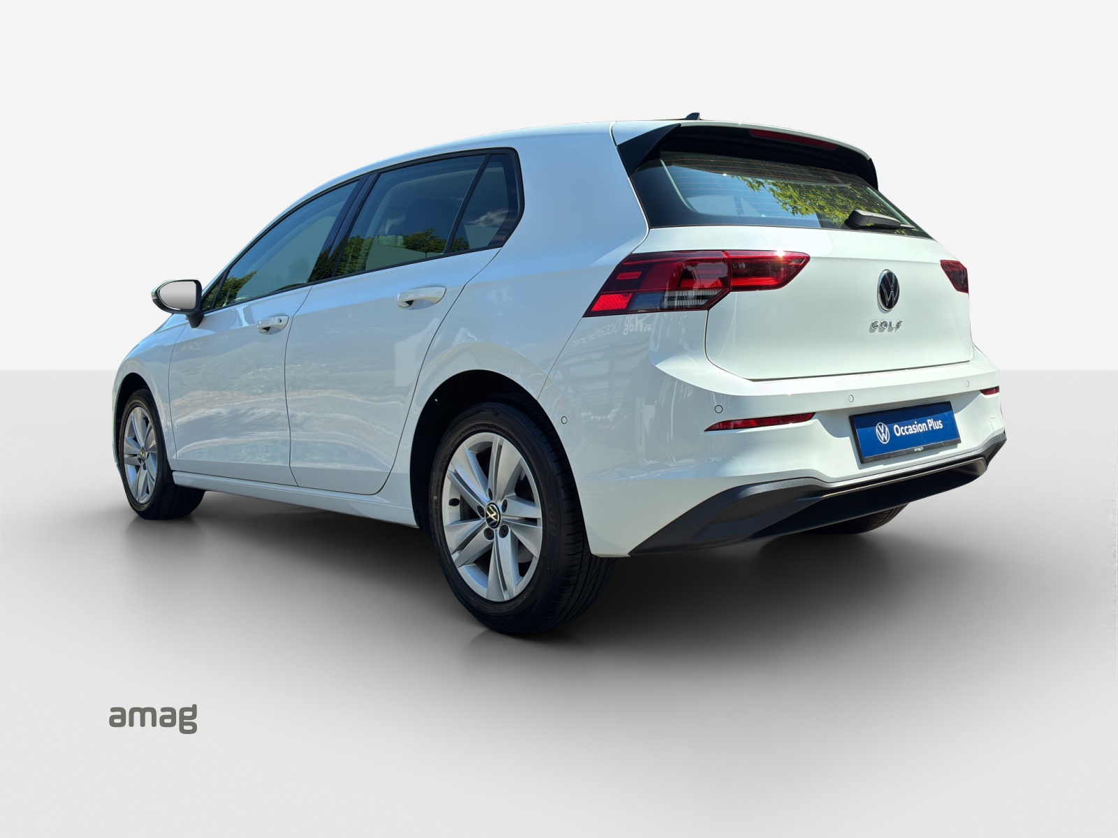 VW Golf 1.0 eTSI mHEV ACTLife DSG-image-2