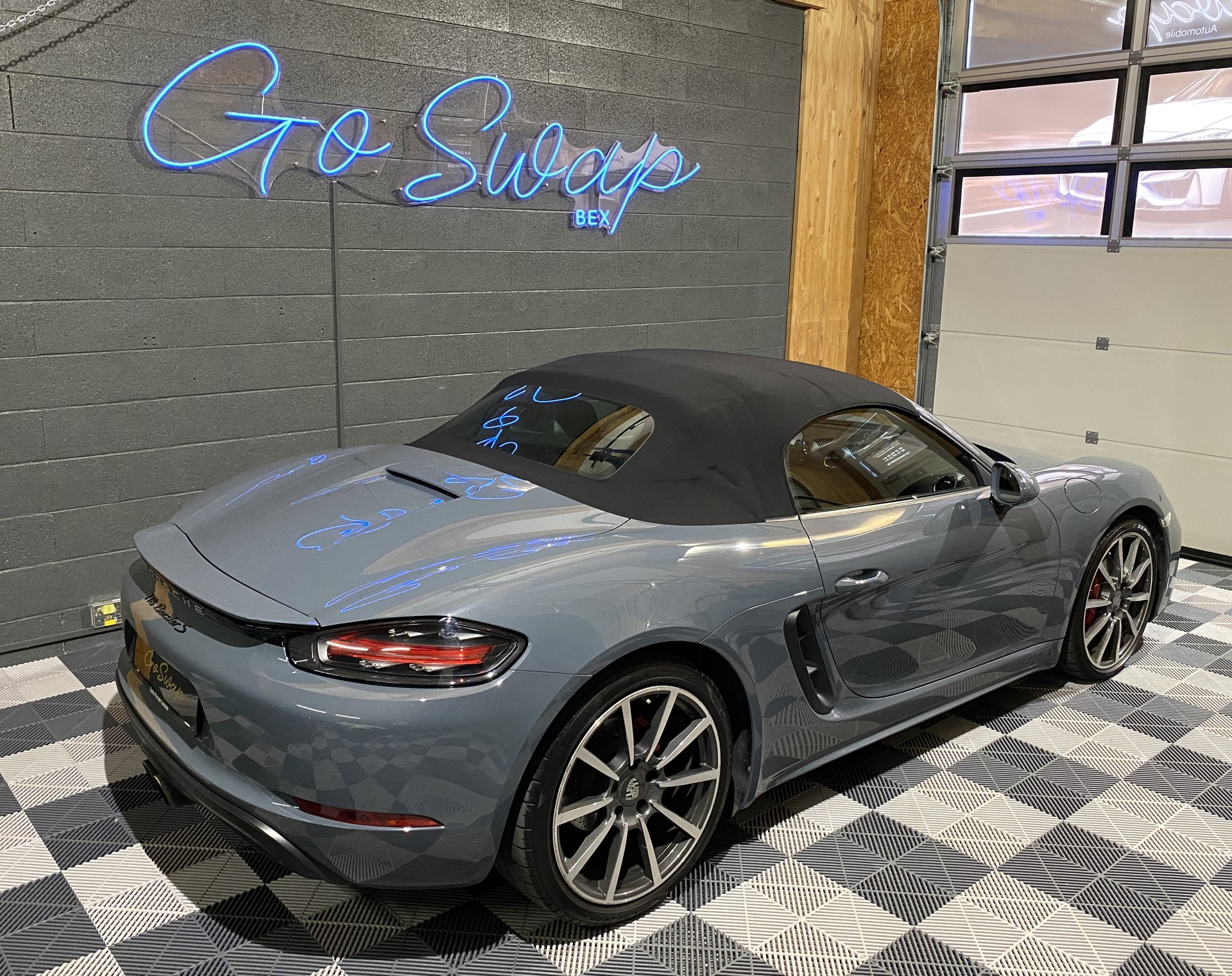 PORSCHE 718 Boxster S 2.5 PDK-image-23