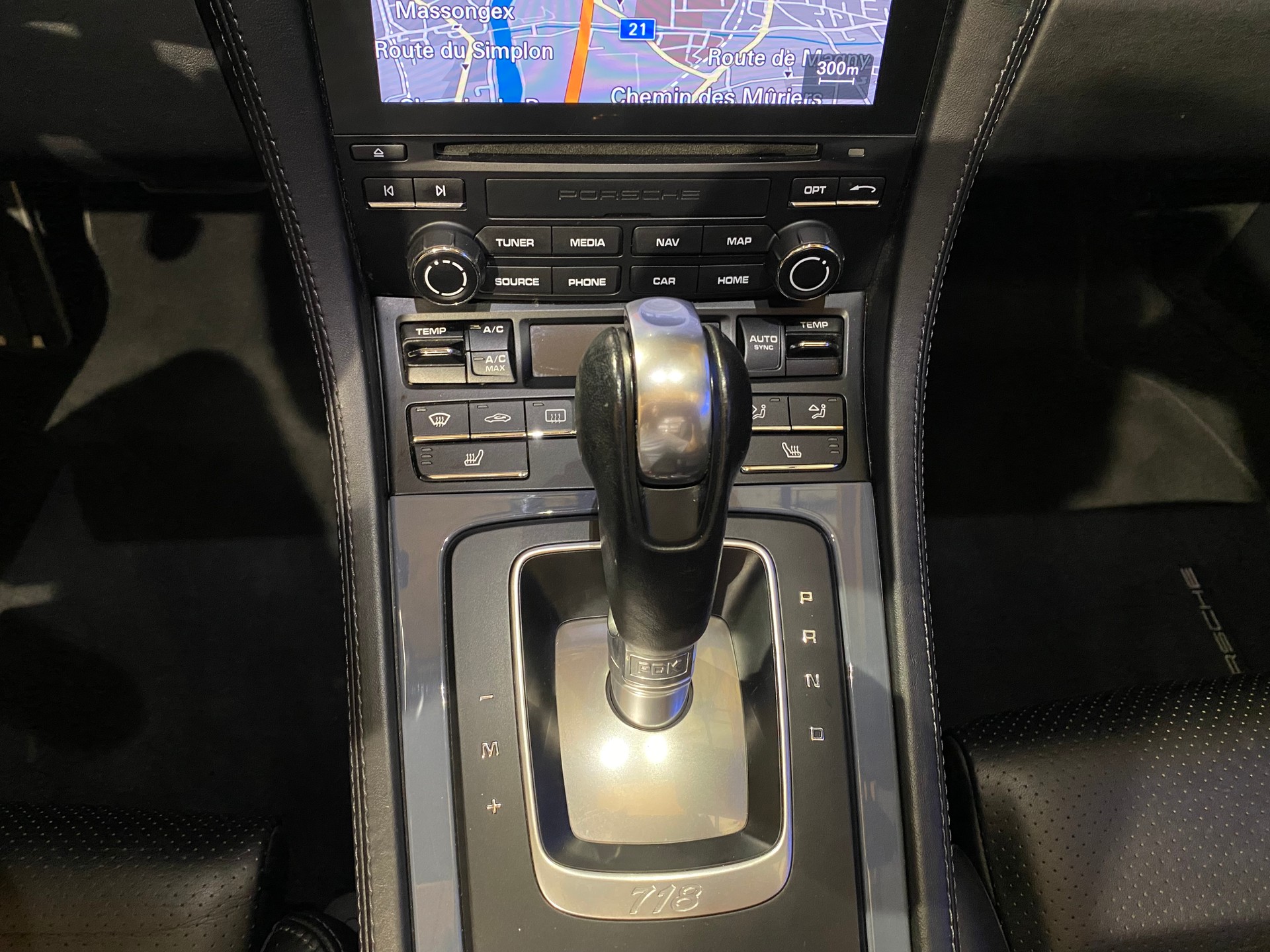 PORSCHE 718 Boxster S 2.5 PDK-image-17