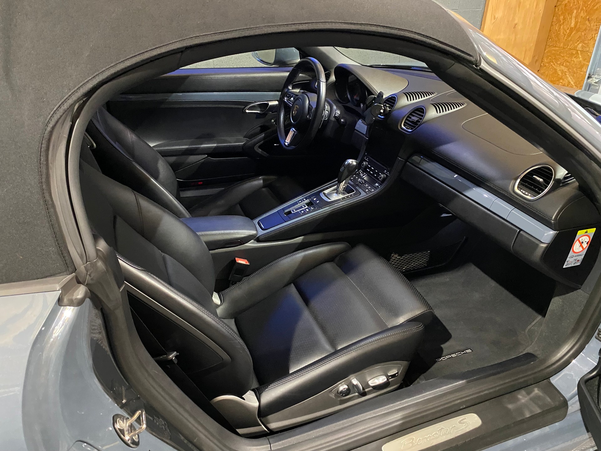PORSCHE 718 Boxster S 2.5 PDK-image-24