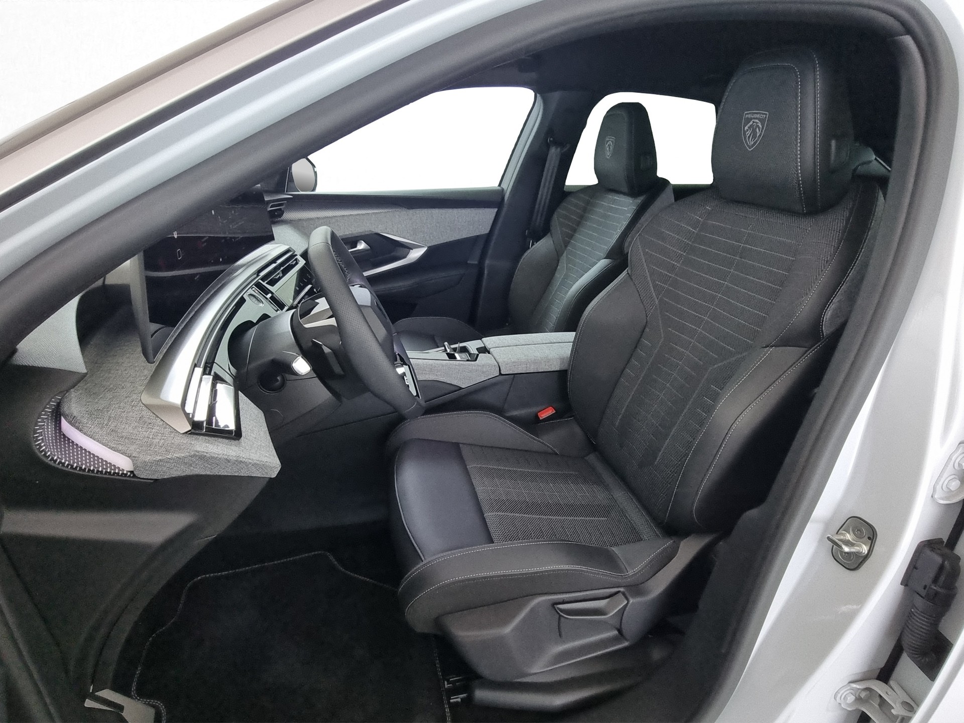 PEUGEOT 3008 145 Hybrid GT Automat-image-5