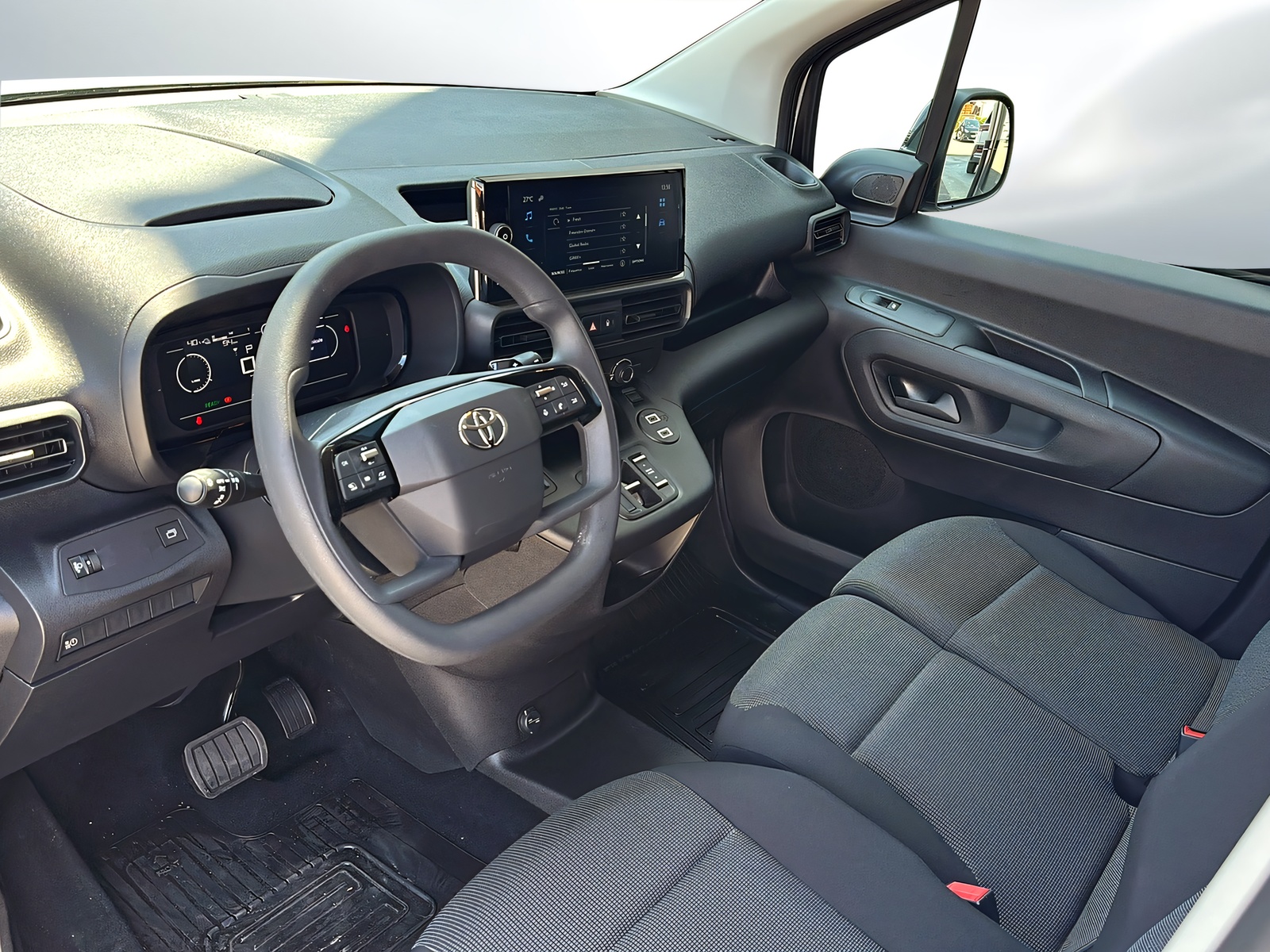 TOYOTA Proace City Van EV 50 kWh Active Medium-image-4