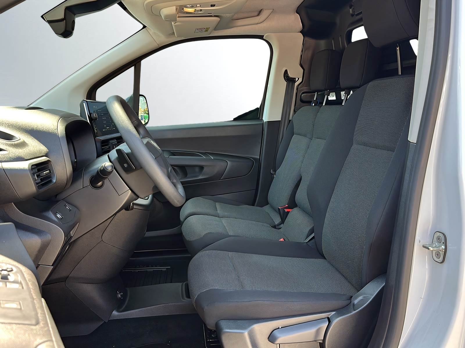 TOYOTA Proace City Van EV 50 kWh Active Medium-image-3