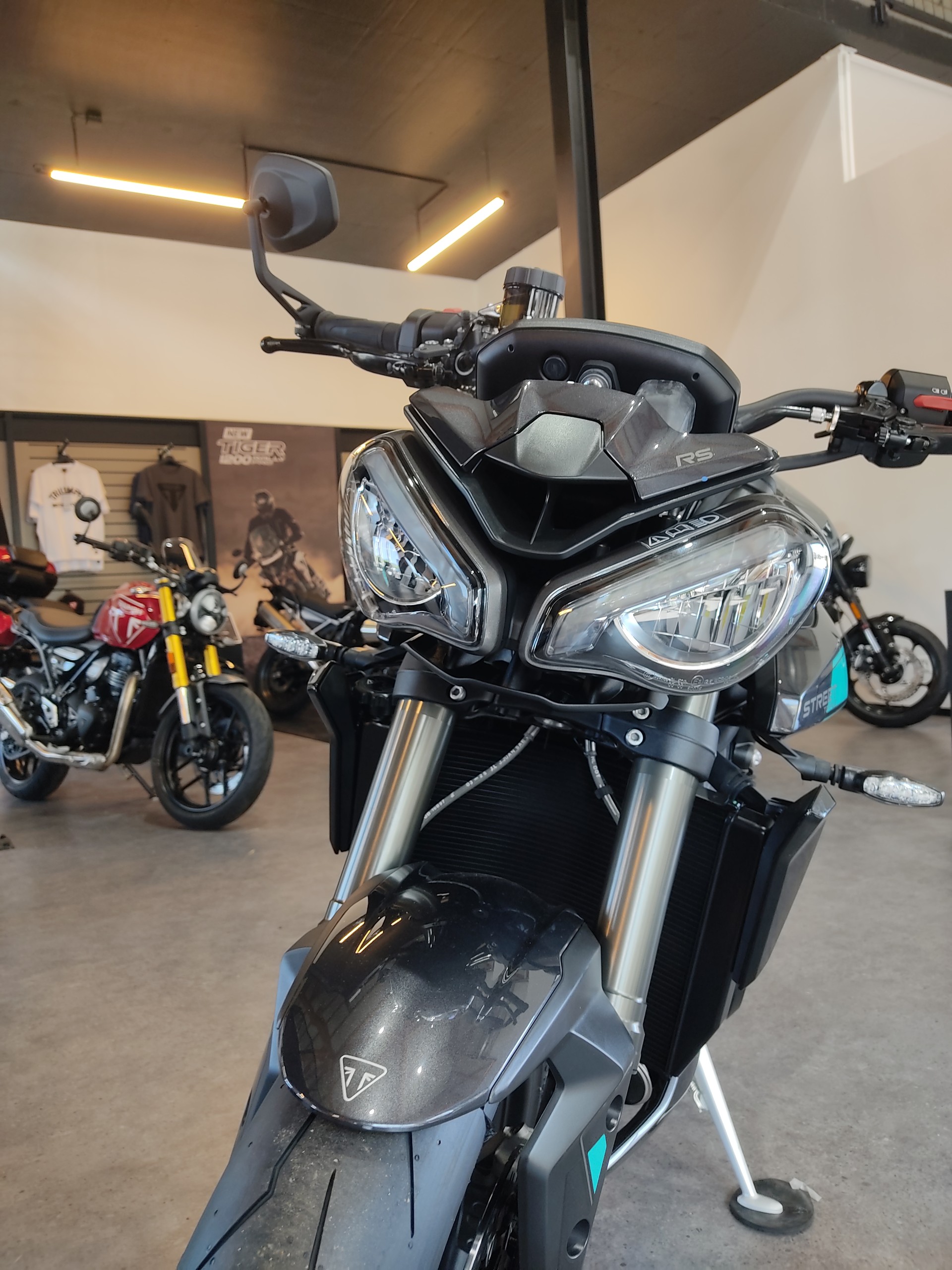 TRIUMPH Street Triple 765 RS-image-4