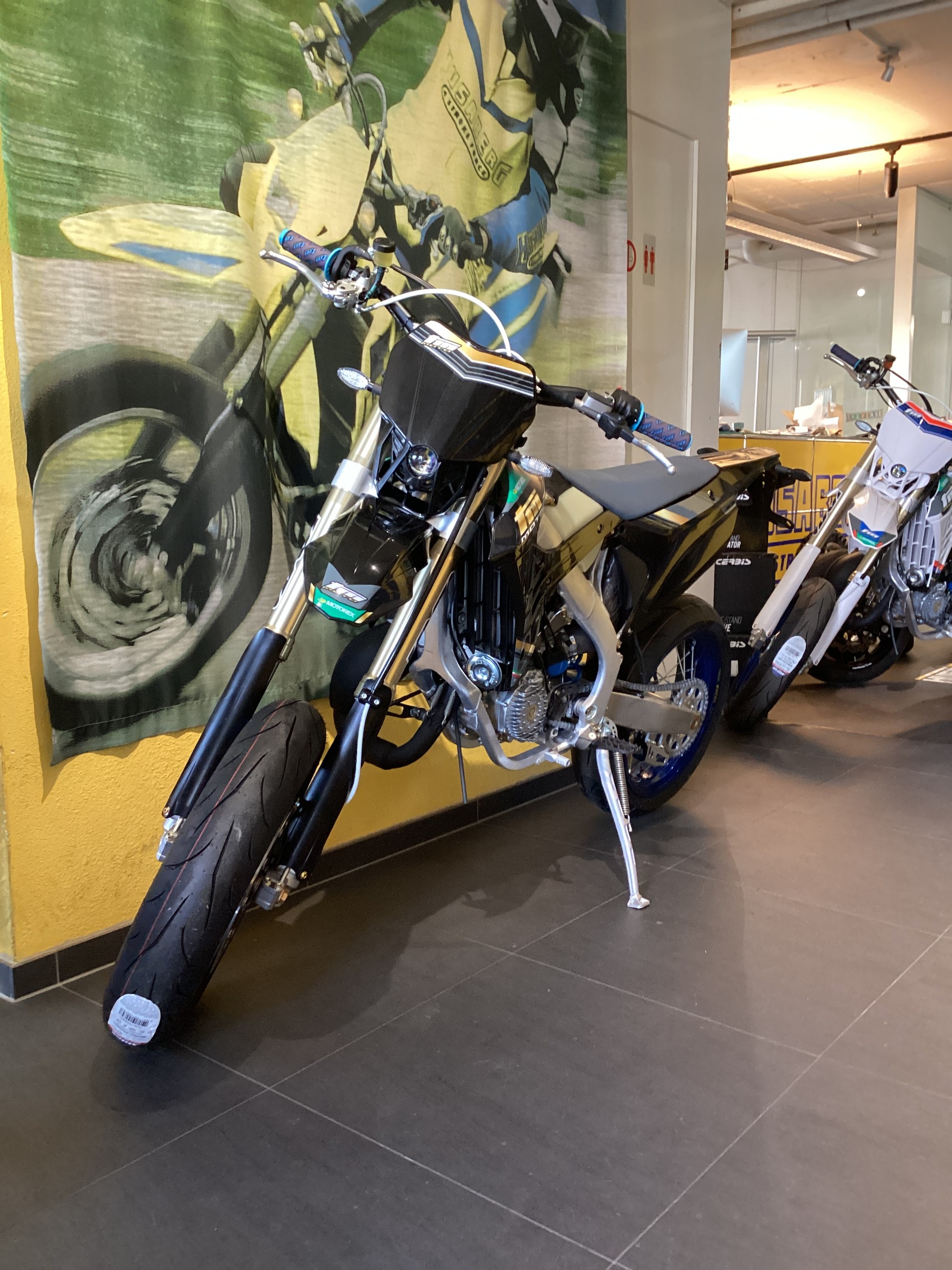 TM MOTO SMR FI ES 125-image-1