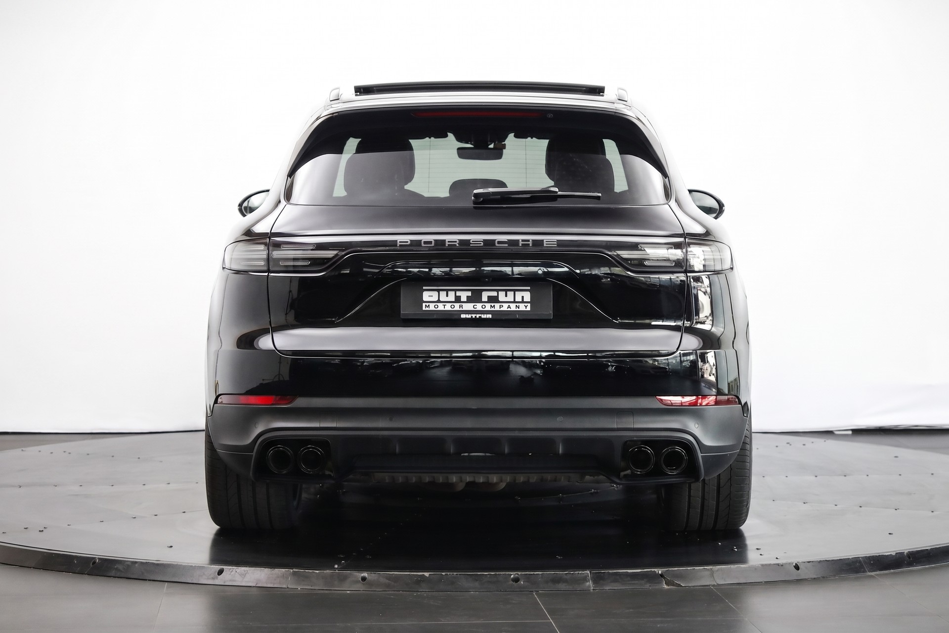 PORSCHE Cayenne-image-2