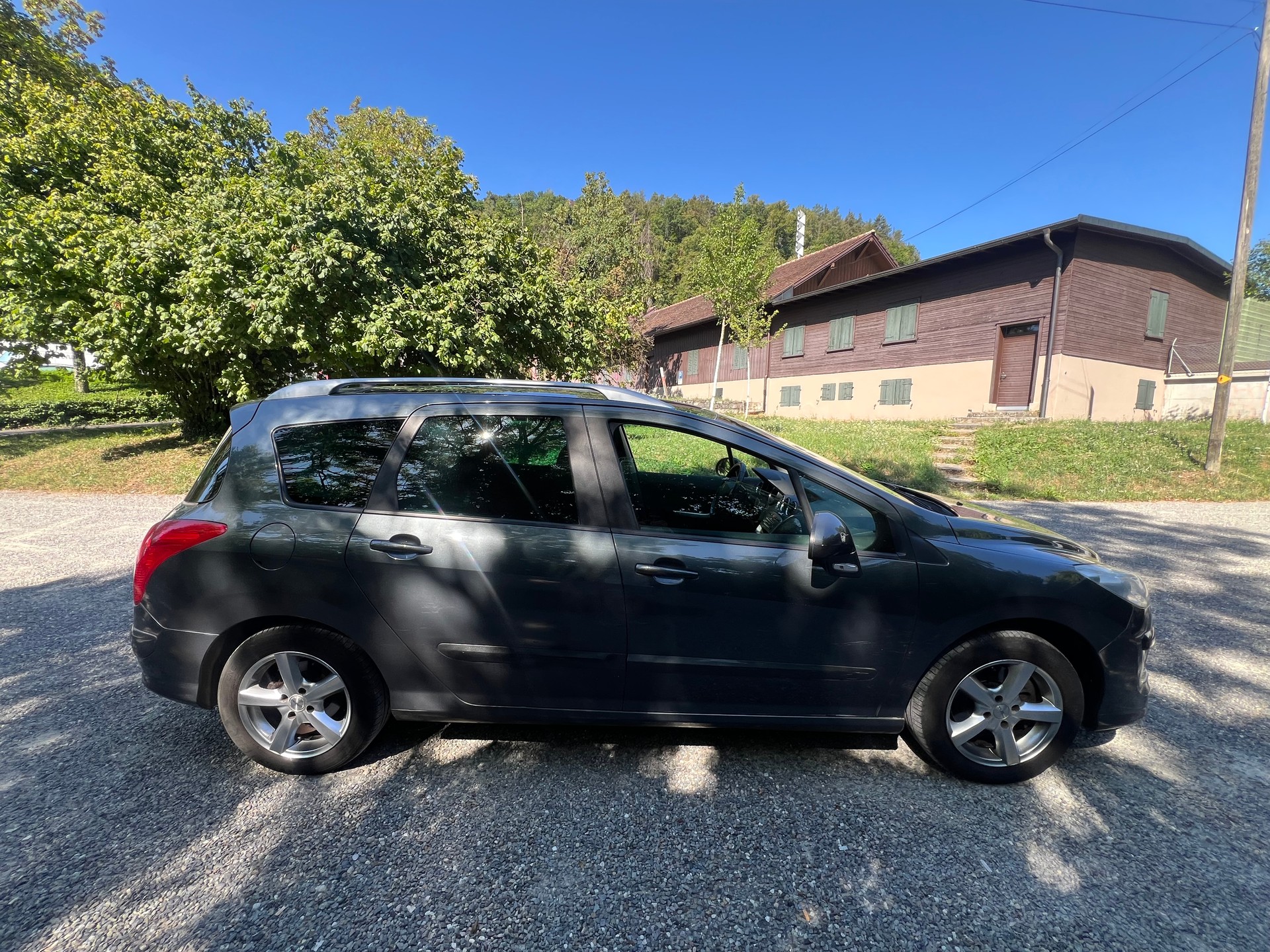 PEUGEOT 308 SW 1.6 16V Turbo Sport Pack Automatic-image-3
