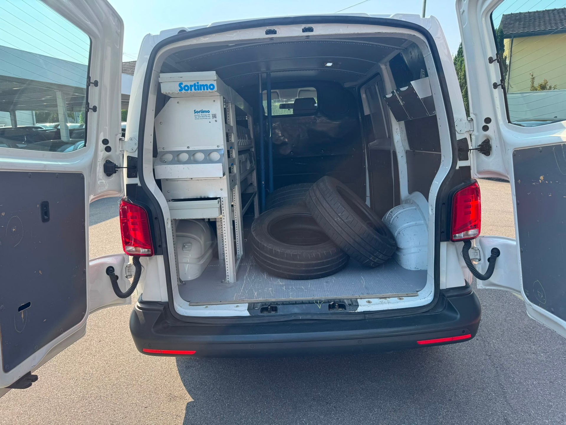VW T6.1 2.0 TDI-image-9