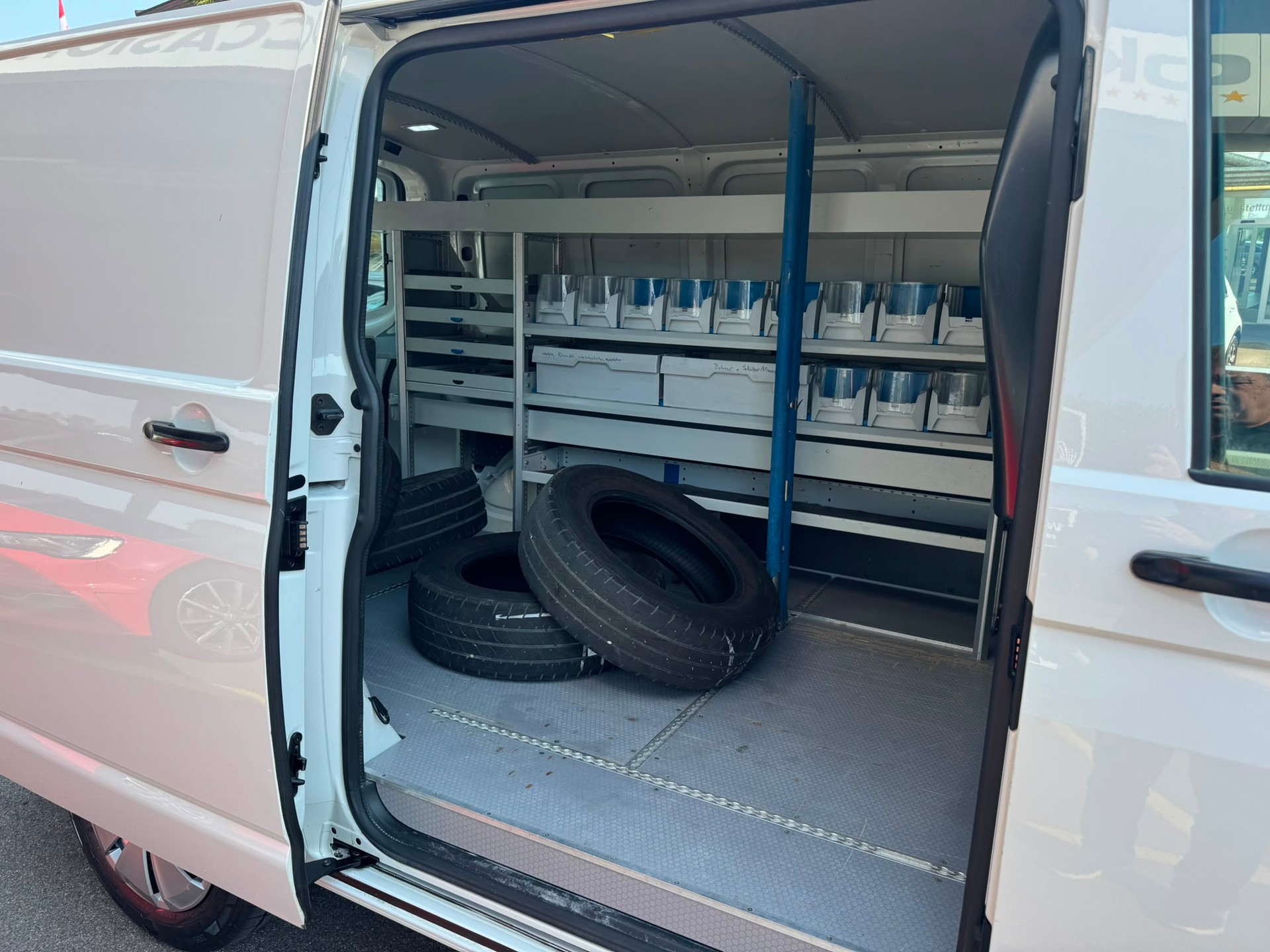 VW T6.1 2.0 TDI-image-5