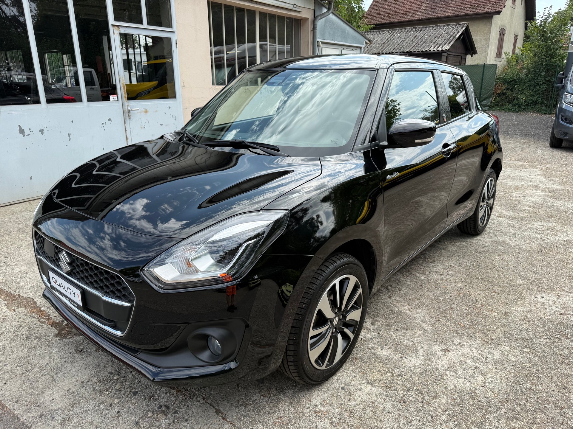 SUZUKI Swift 1.2i Piz Sulai Top Hybrid Allgrip 4x4 ( Visite du jour-Garantie-Service à jour )-image-2