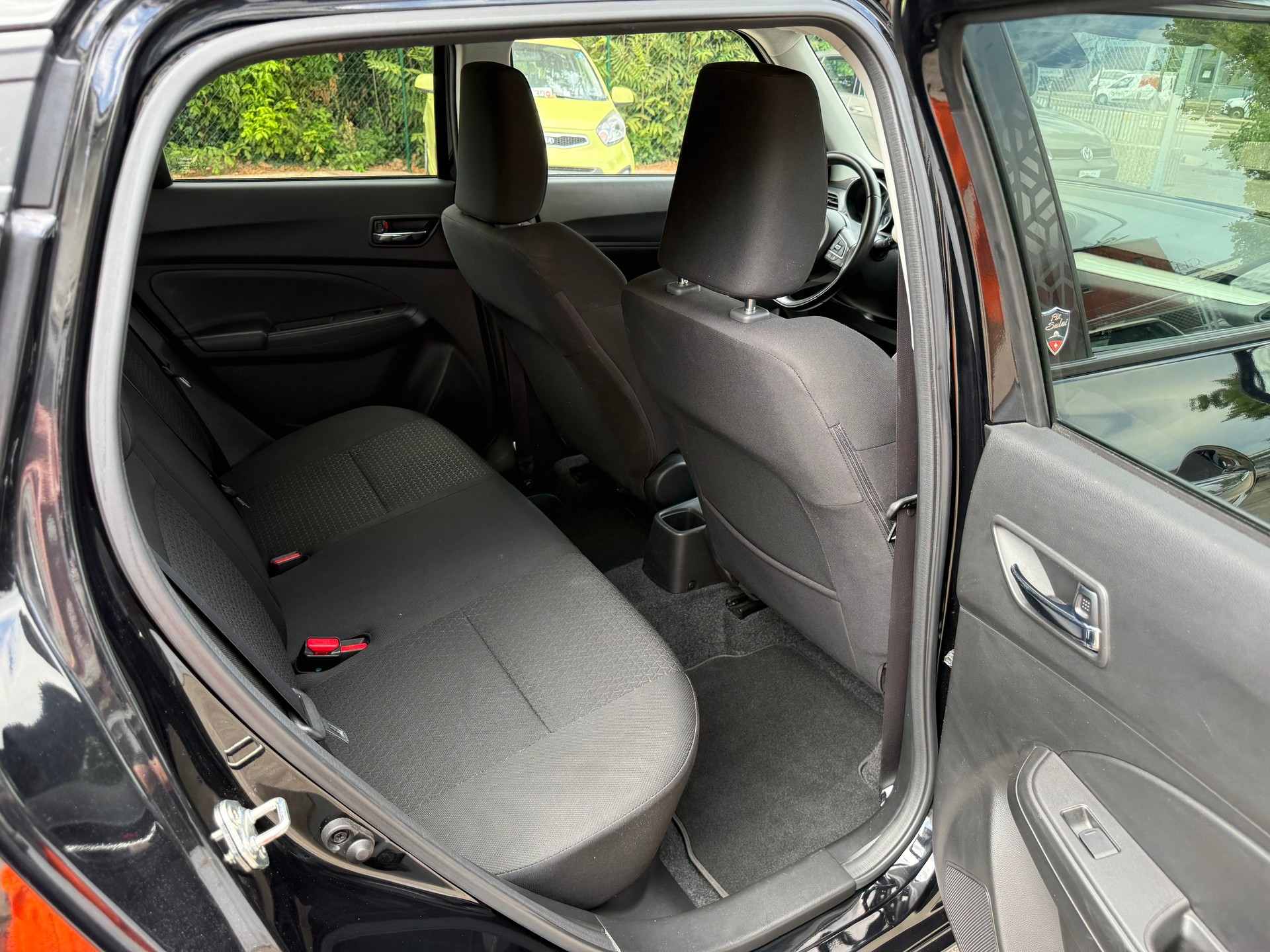 SUZUKI Swift 1.2i Piz Sulai Top Hybrid Allgrip 4x4 ( Visite du jour-Garantie-Service à jour )-image-9