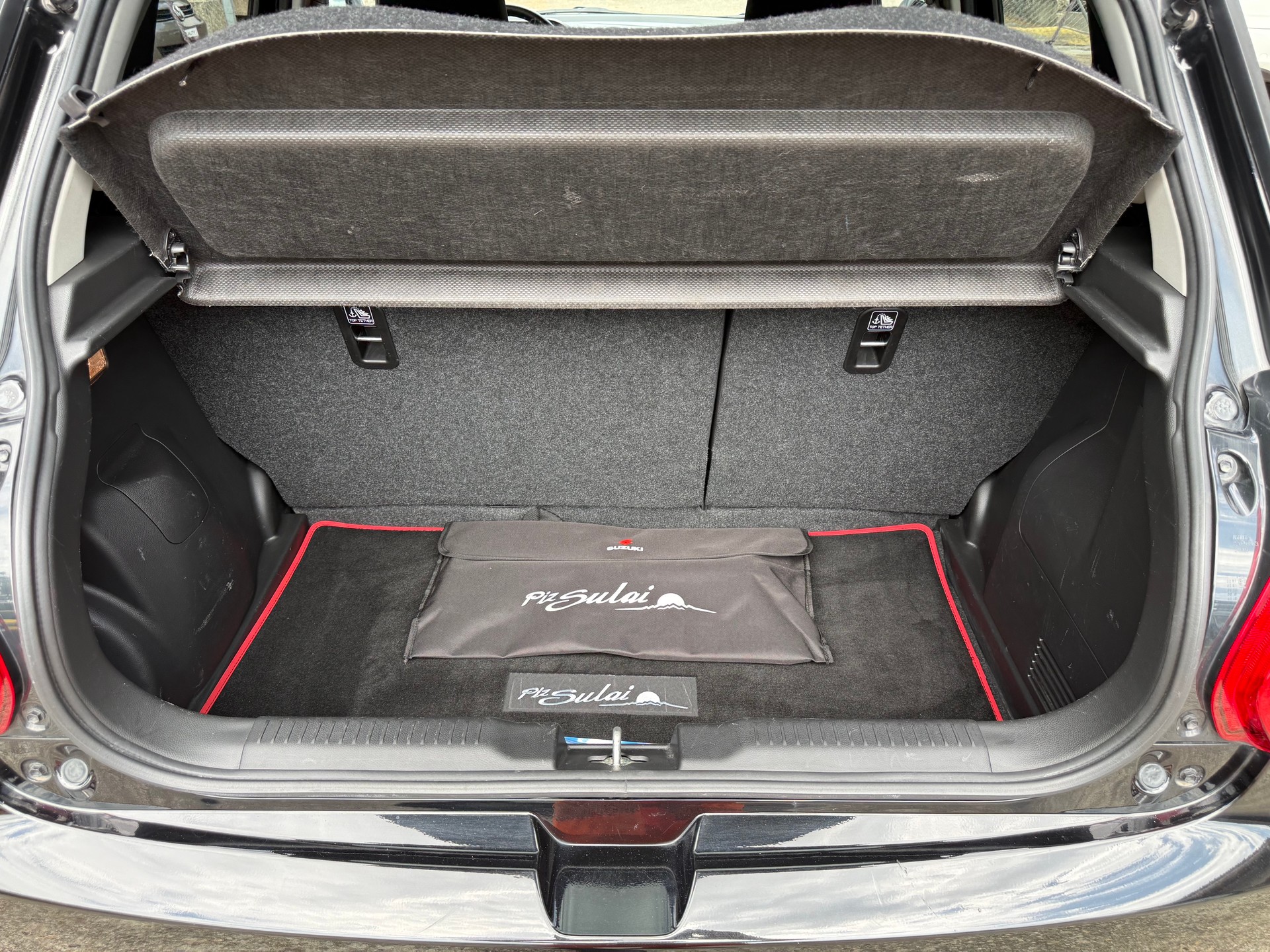 SUZUKI Swift 1.2i Piz Sulai Top Hybrid Allgrip 4x4 ( Visite du jour-Garantie-Service à jour )-image-8